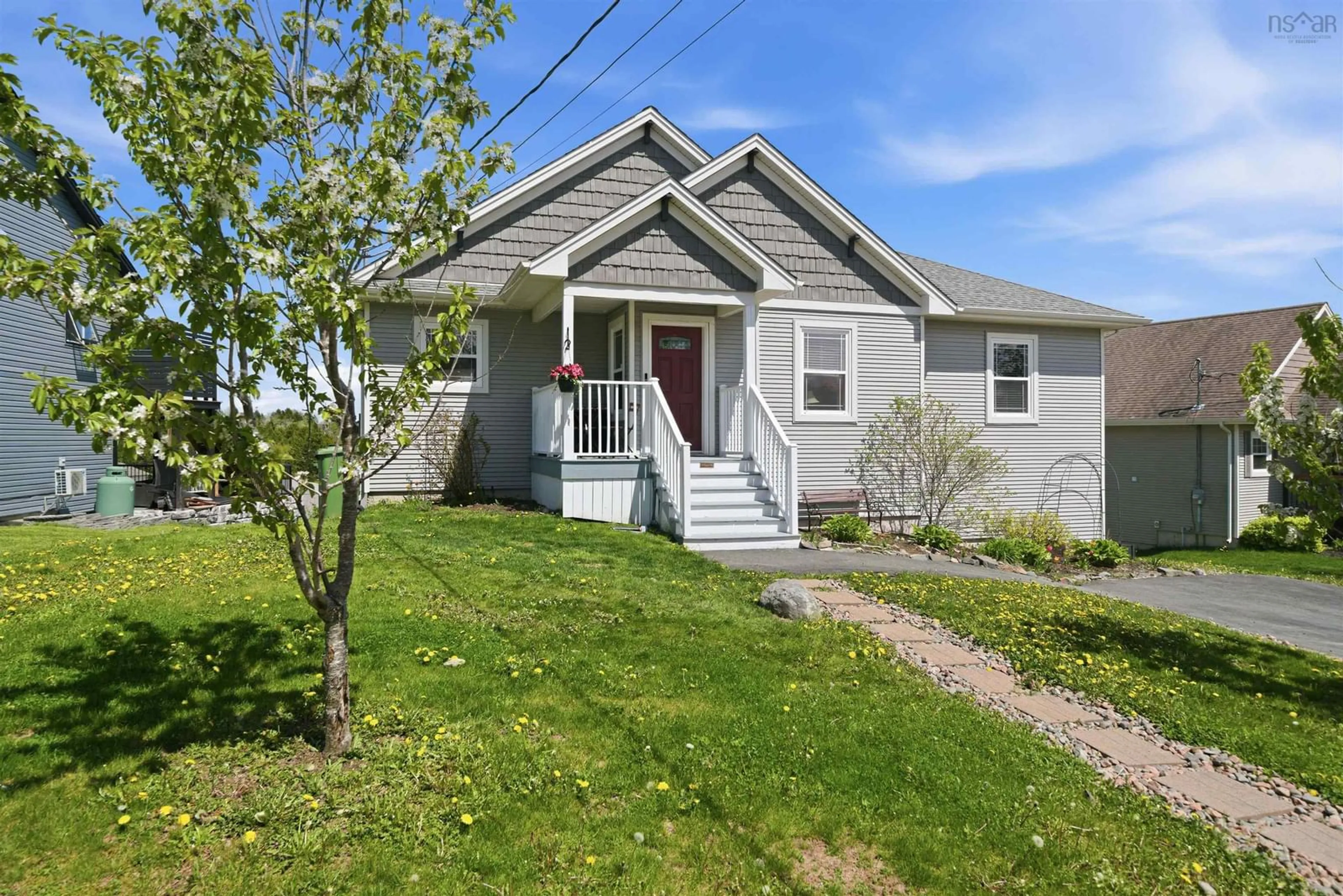 Home with vinyl exterior material, street for 122 Gallery Crescent, Middle Sackville Nova Scotia B4E 0A7