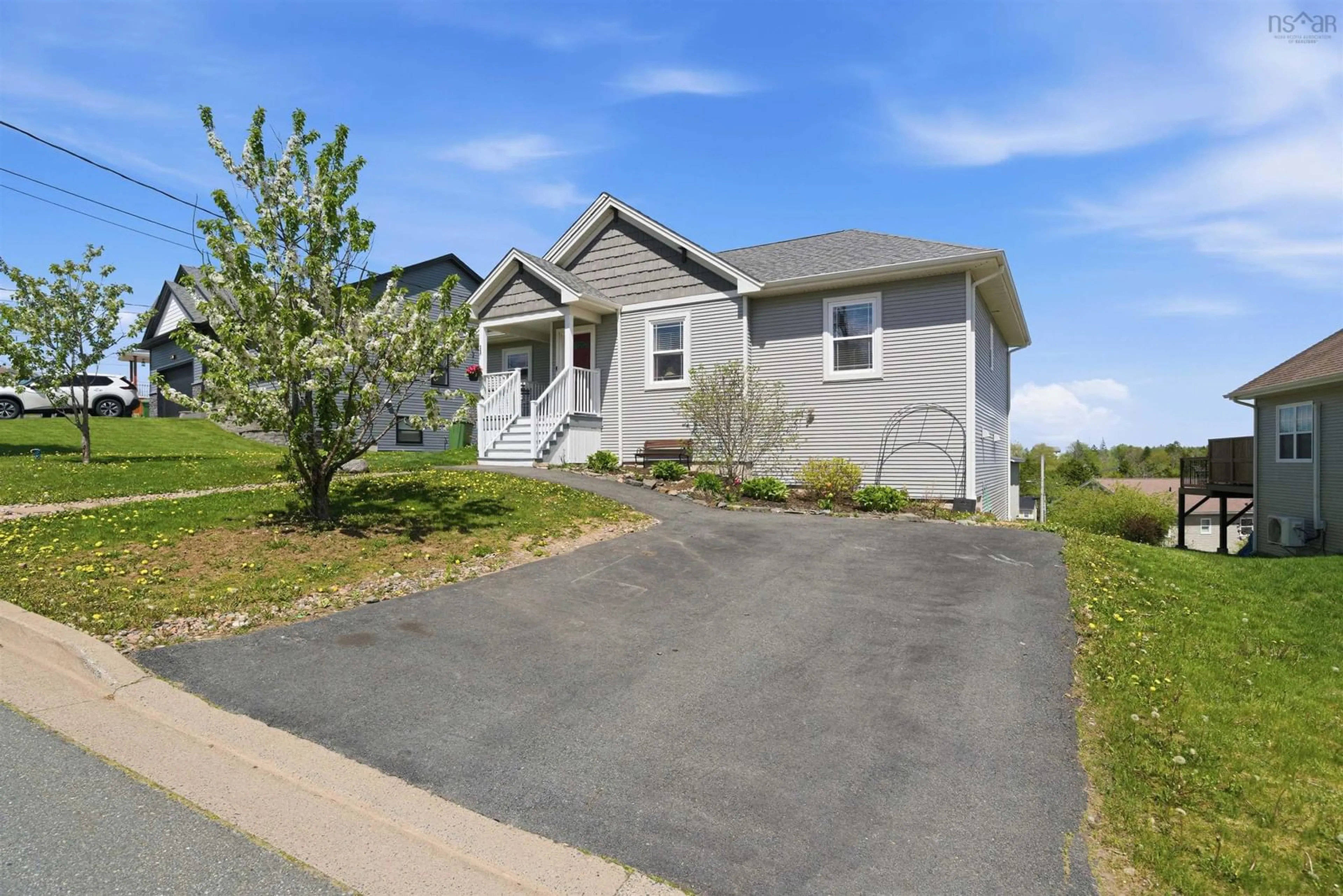 Home with vinyl exterior material, street for 122 Gallery Crescent, Middle Sackville Nova Scotia B4E 0A7