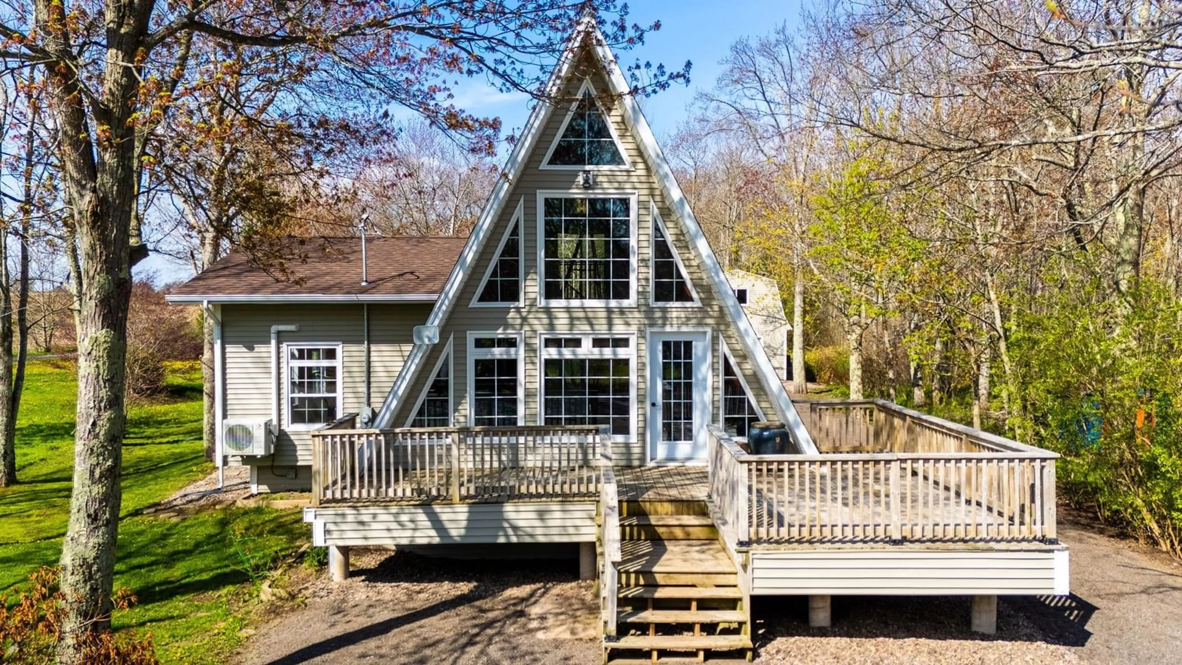 Home with vinyl exterior material, water/lake/river/ocean view for 75 Evangeline Beach Rd, North Grand Pre Nova Scotia B0P 1M0