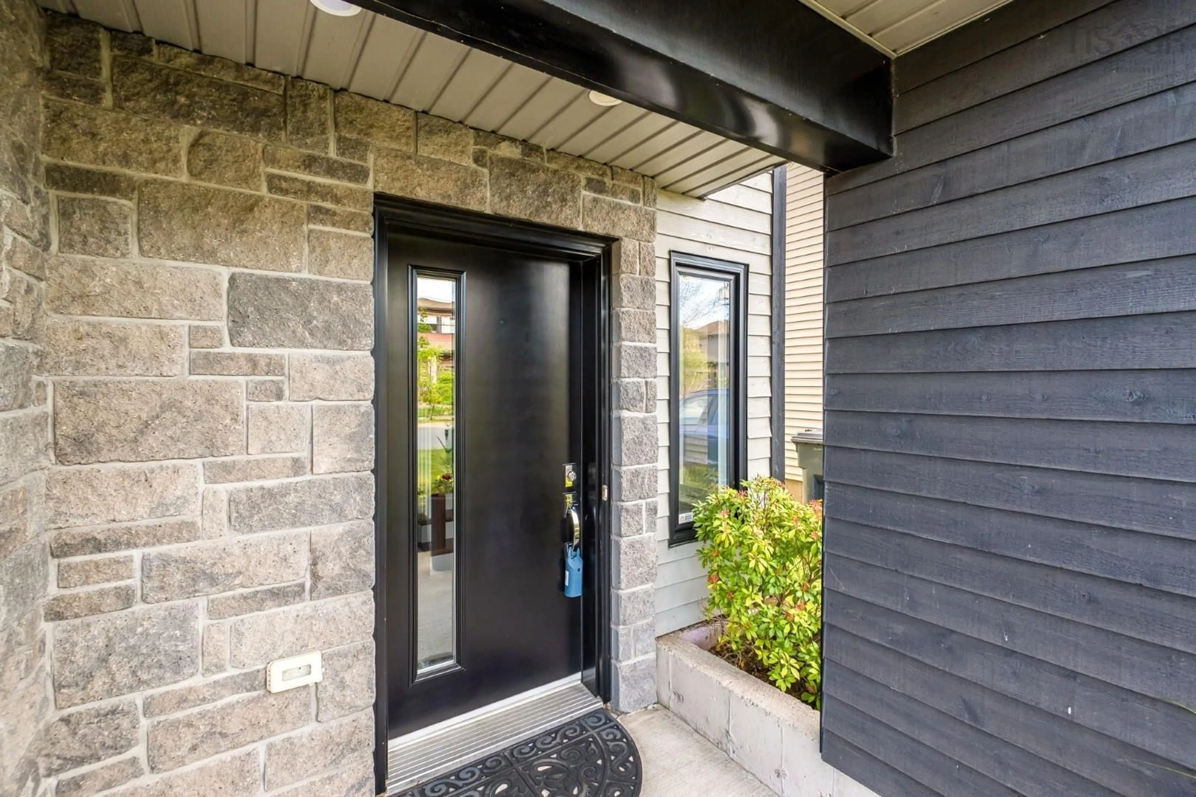 Indoor entryway for 10 Bramwell Crt, Bedford Nova Scotia B4B 0W2