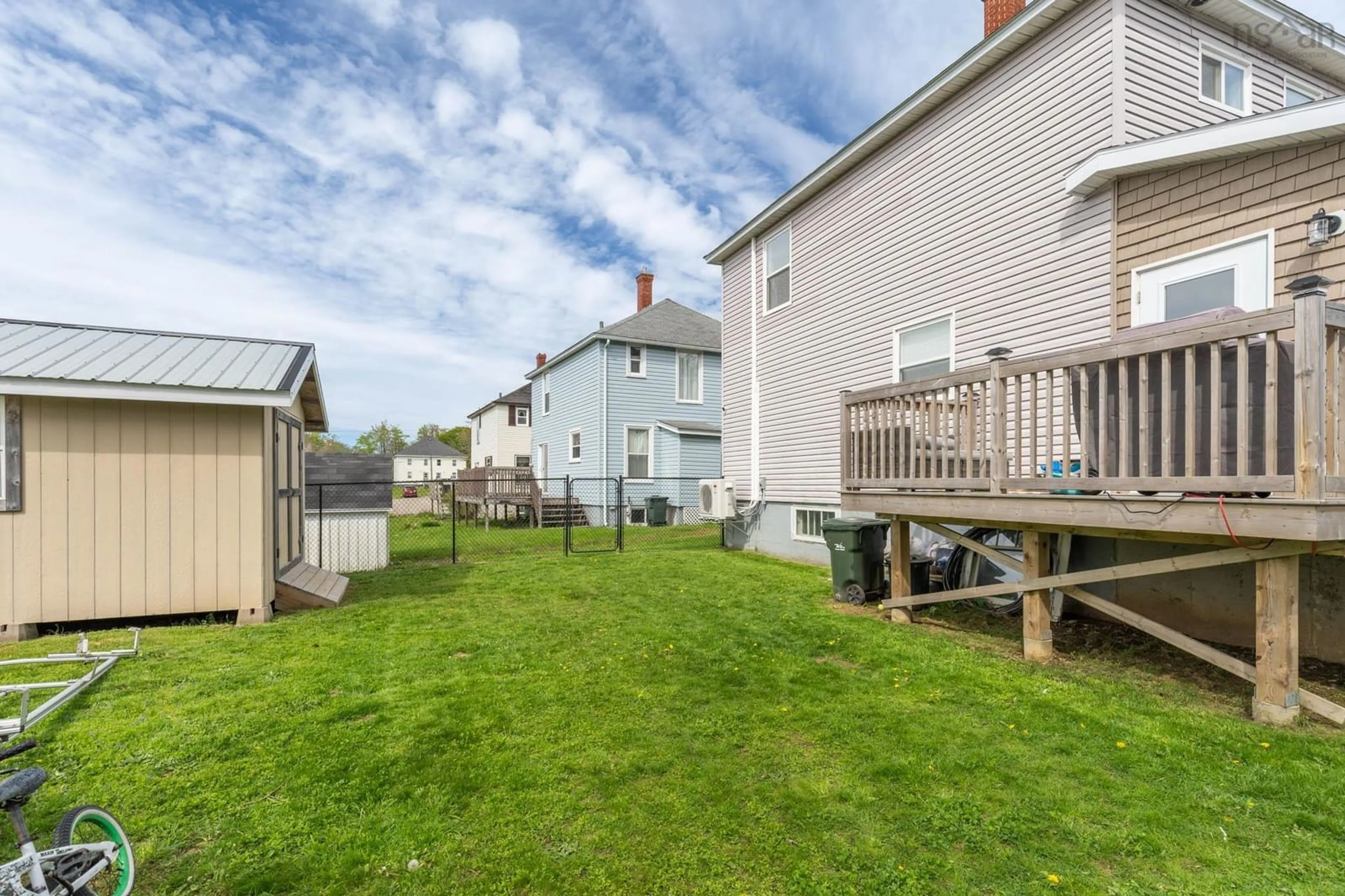 Patio, street for 4 Carol Ave, Yarmouth Nova Scotia B5A 2H7