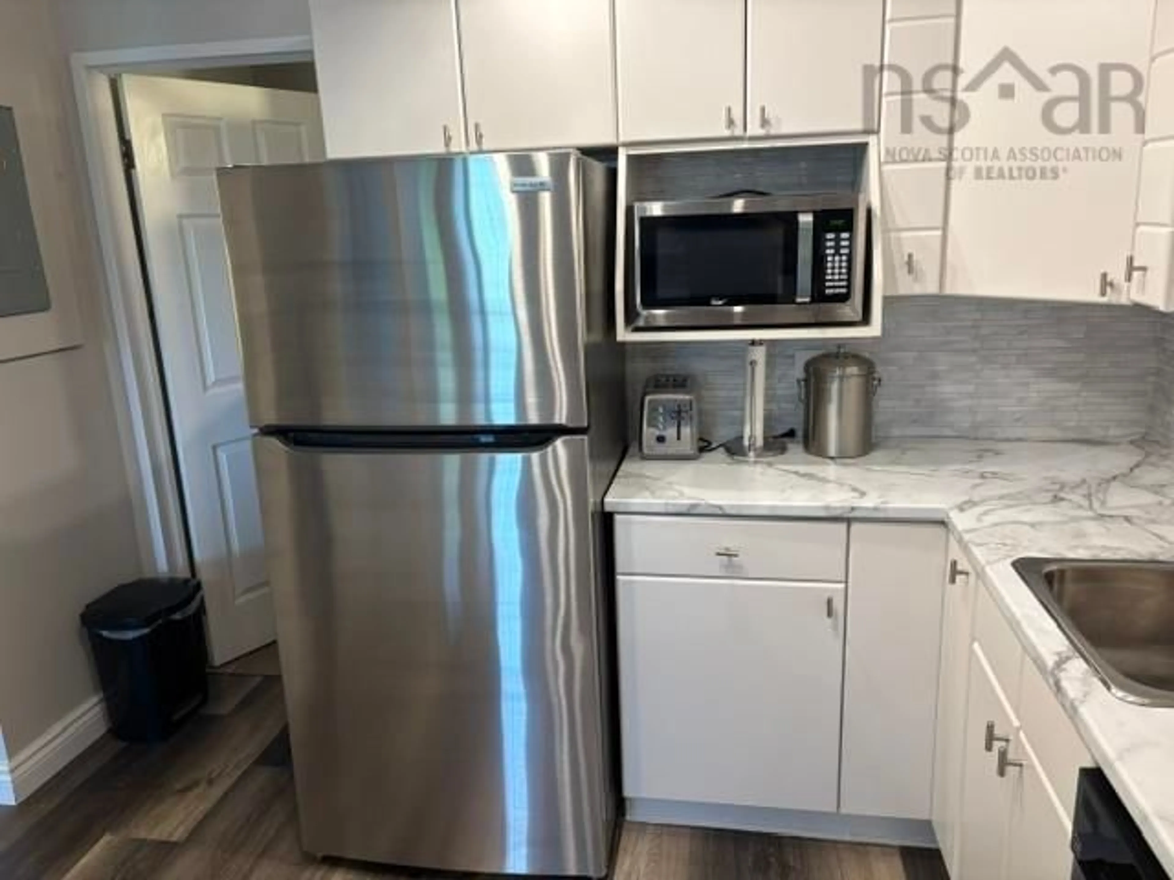 Standard kitchen, unknown for 6369 Coburg Rd Halifax Ns Rd #701, Halifax Nova Scotia B3H 4J7