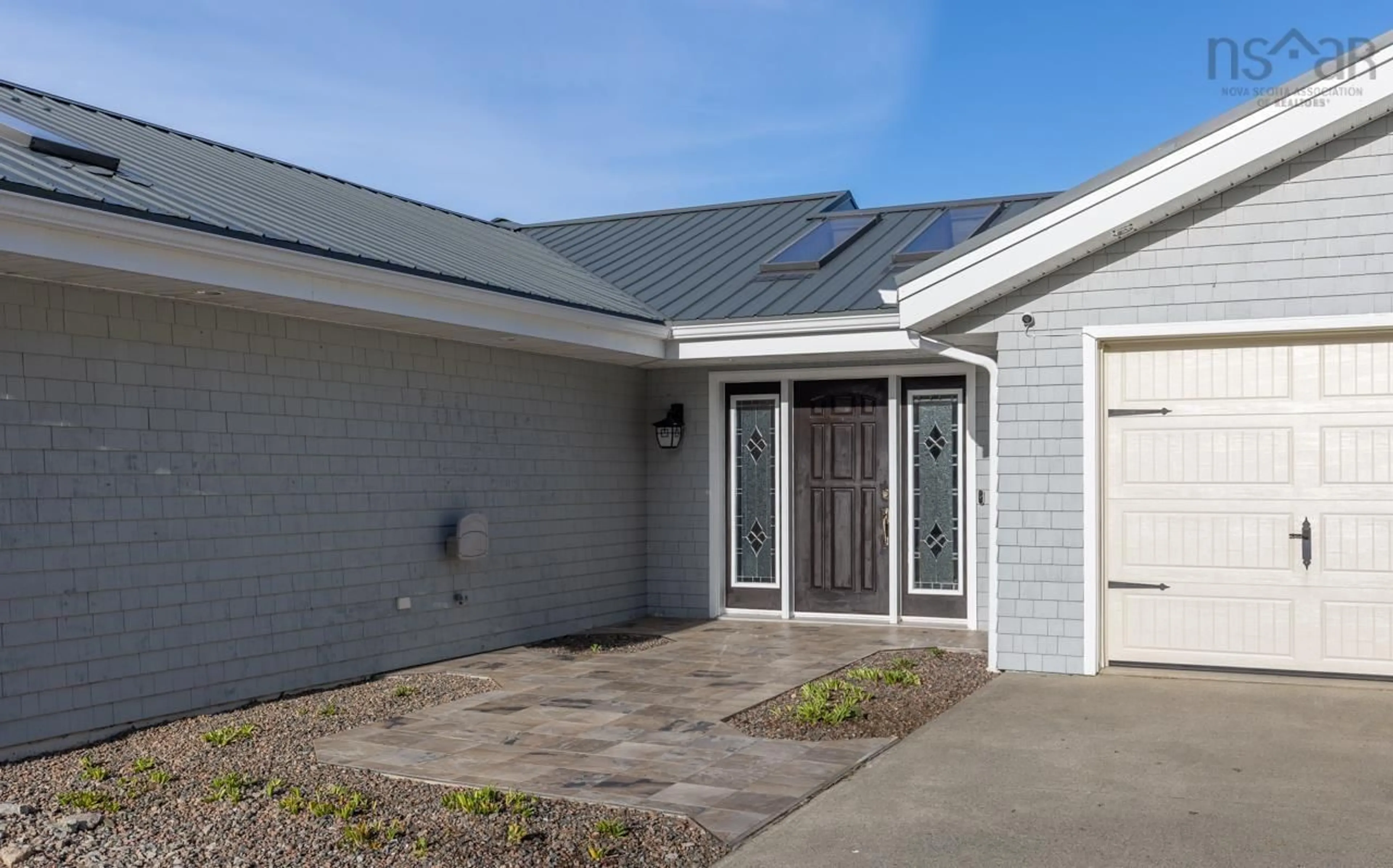 Home with vinyl exterior material, street for 52 Captain Landers Crt, Yarmouth Nova Scotia B5A 2Y6