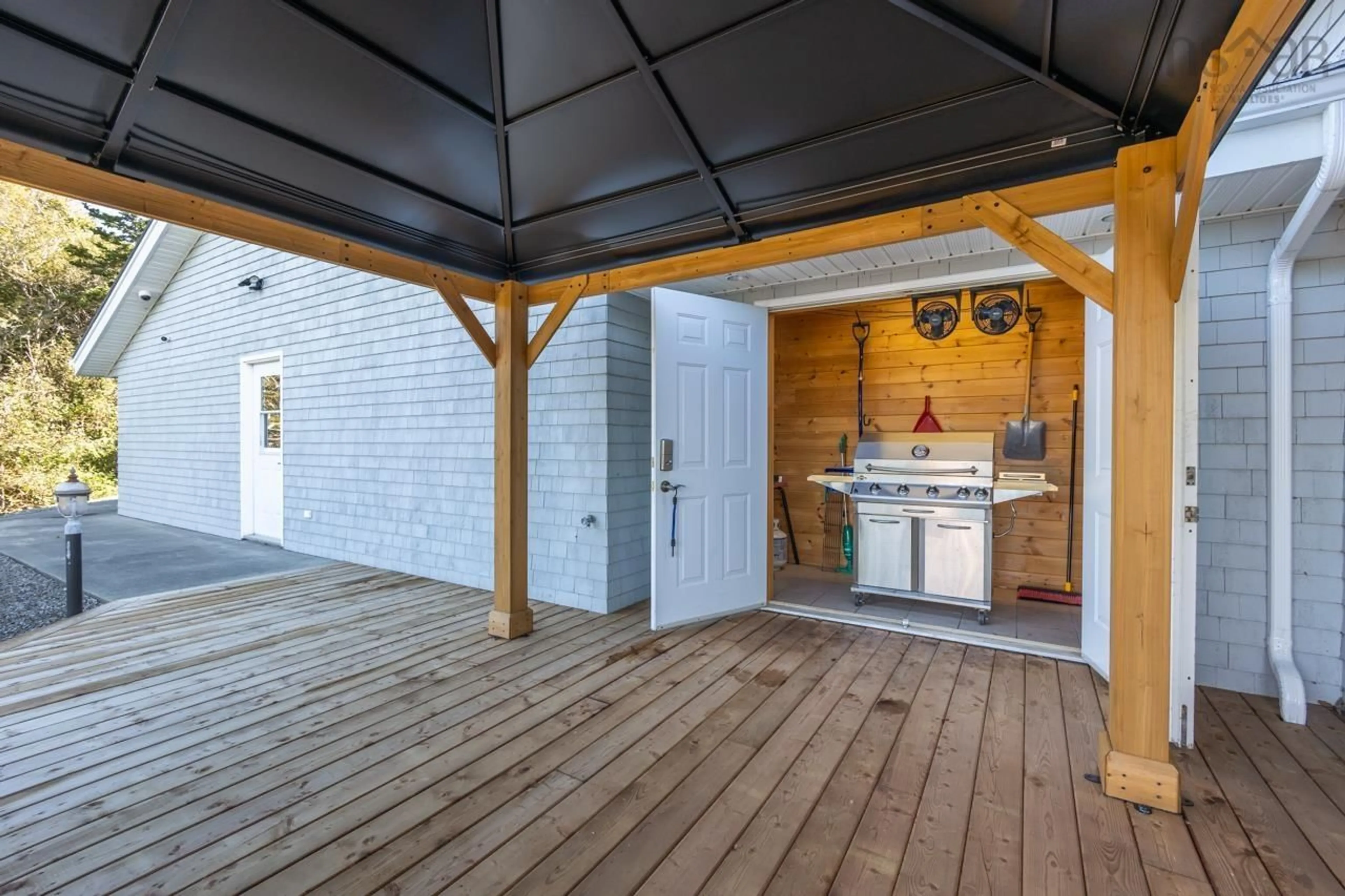 Patio, street for 52 Captain Landers Crt, Yarmouth Nova Scotia B5A 2Y6
