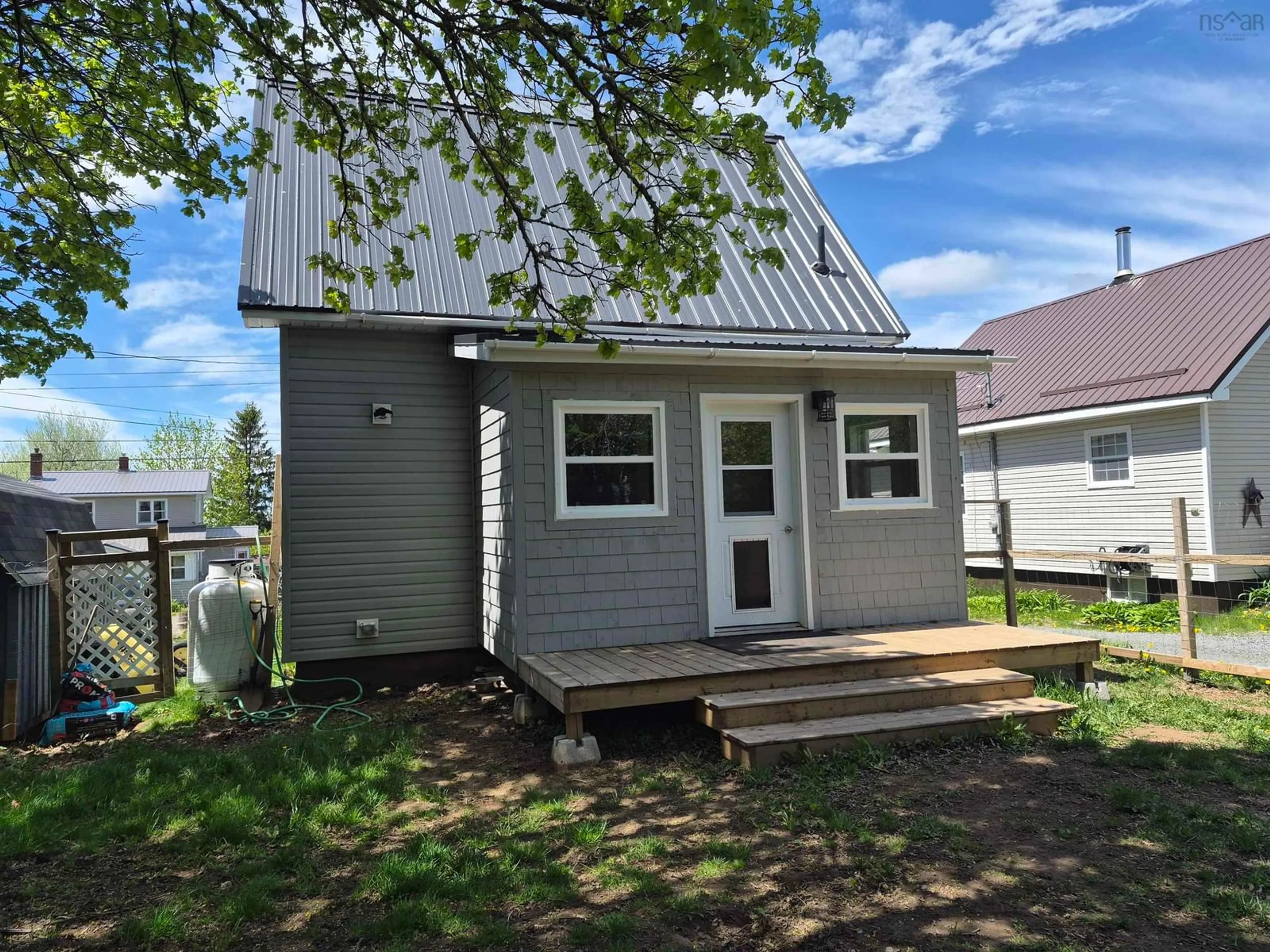 Unknown for 7 Lorne St, Springhill Nova Scotia B0M 1X0