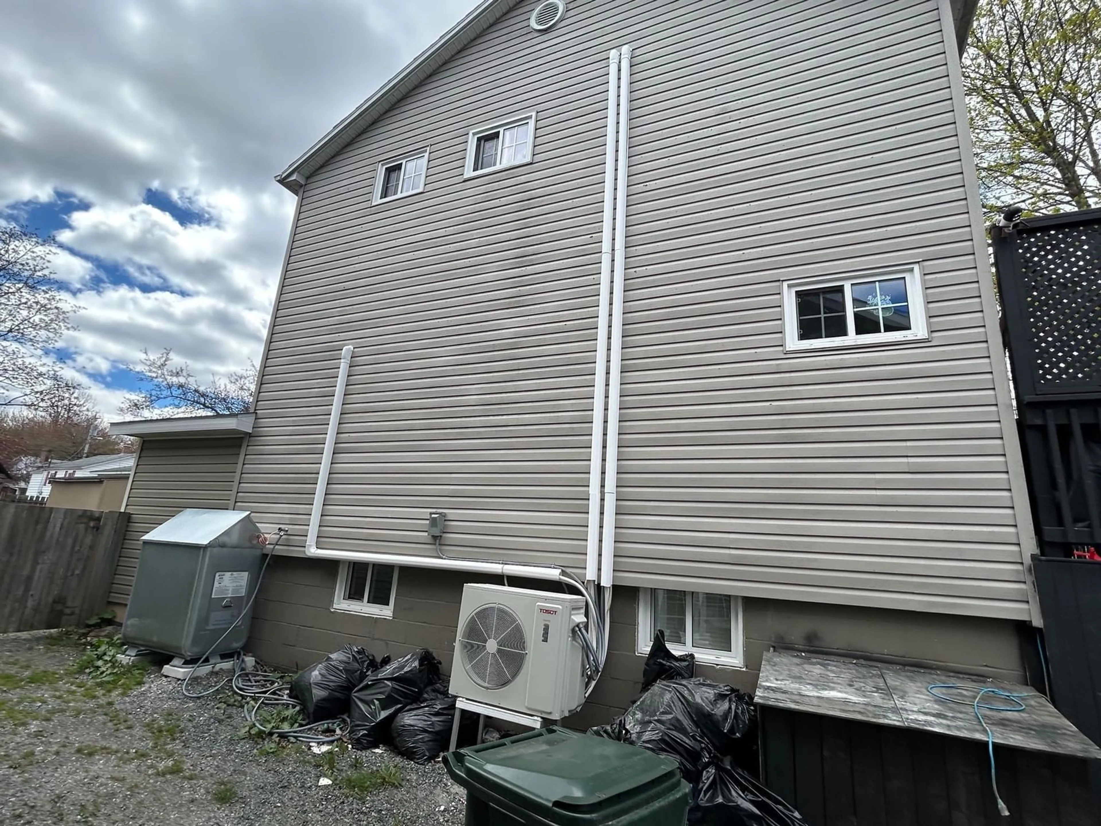 Unknown for 156 Grove St, Sydney Nova Scotia B1P 3N2