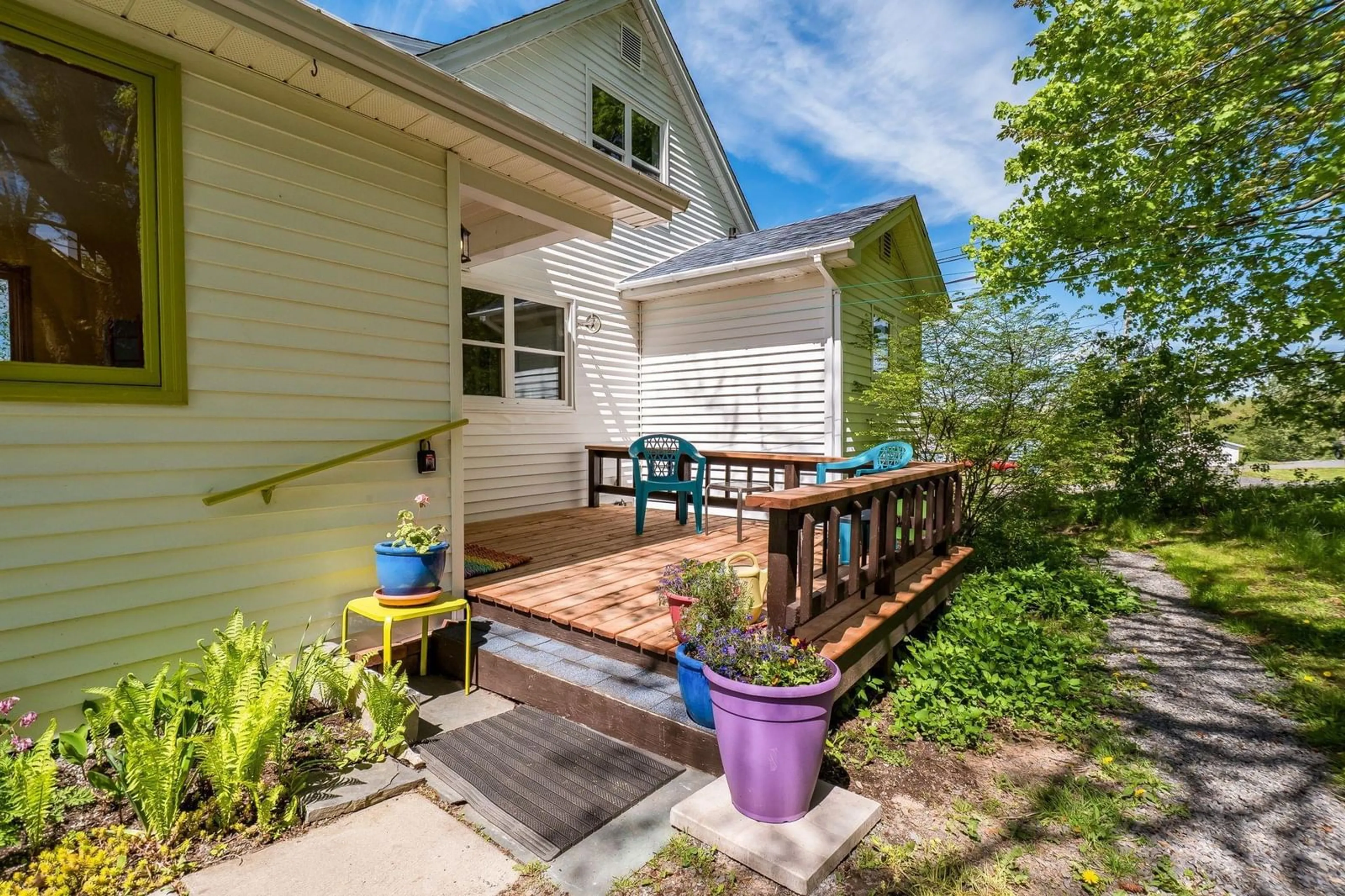 Patio, street for 4336 Highway 1, Three Mile Plains Nova Scotia B0N 2T0