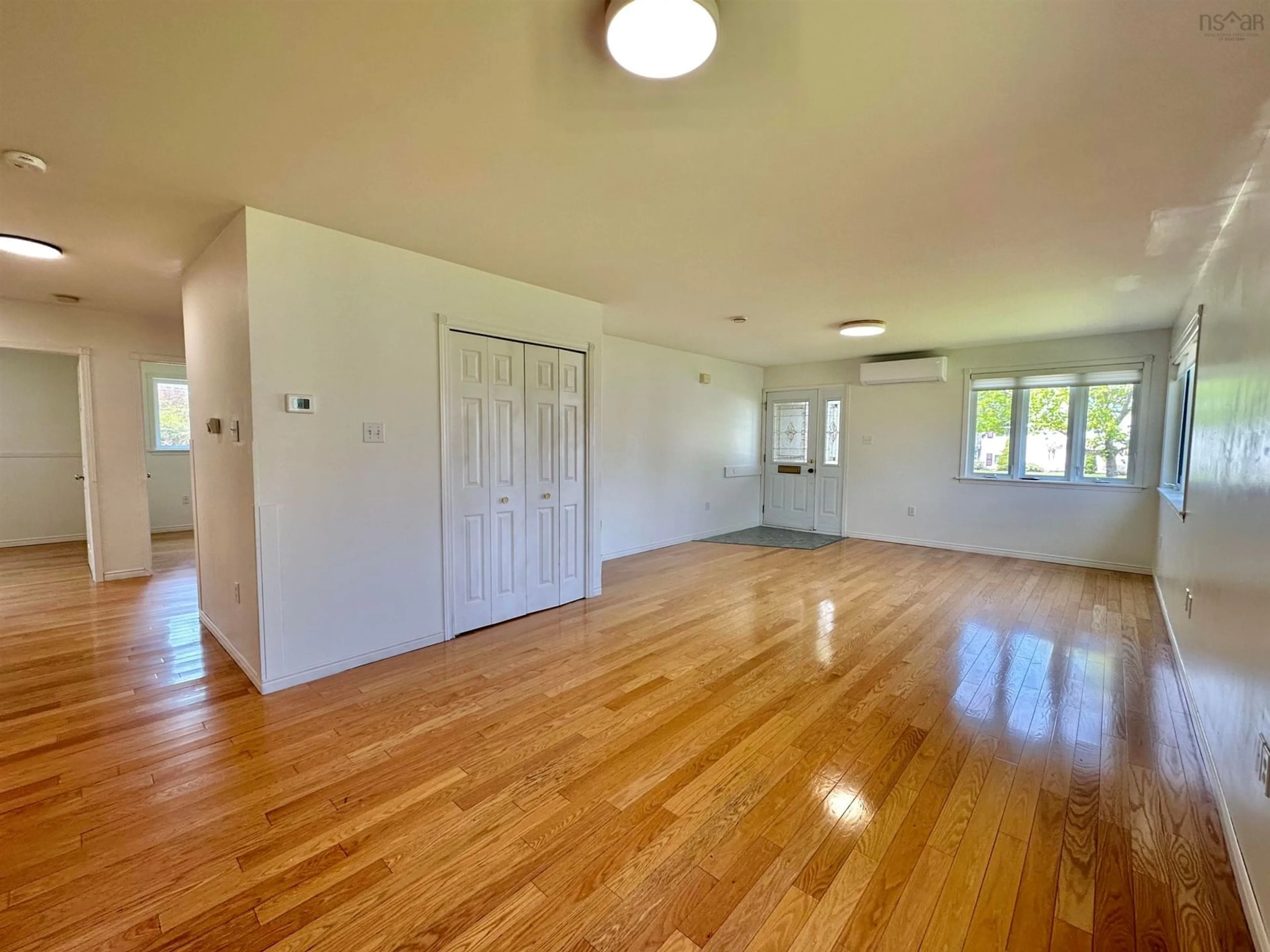 A pic of a room for 469 Brunswick St, Yarmouth Nova Scotia B5A 4V4