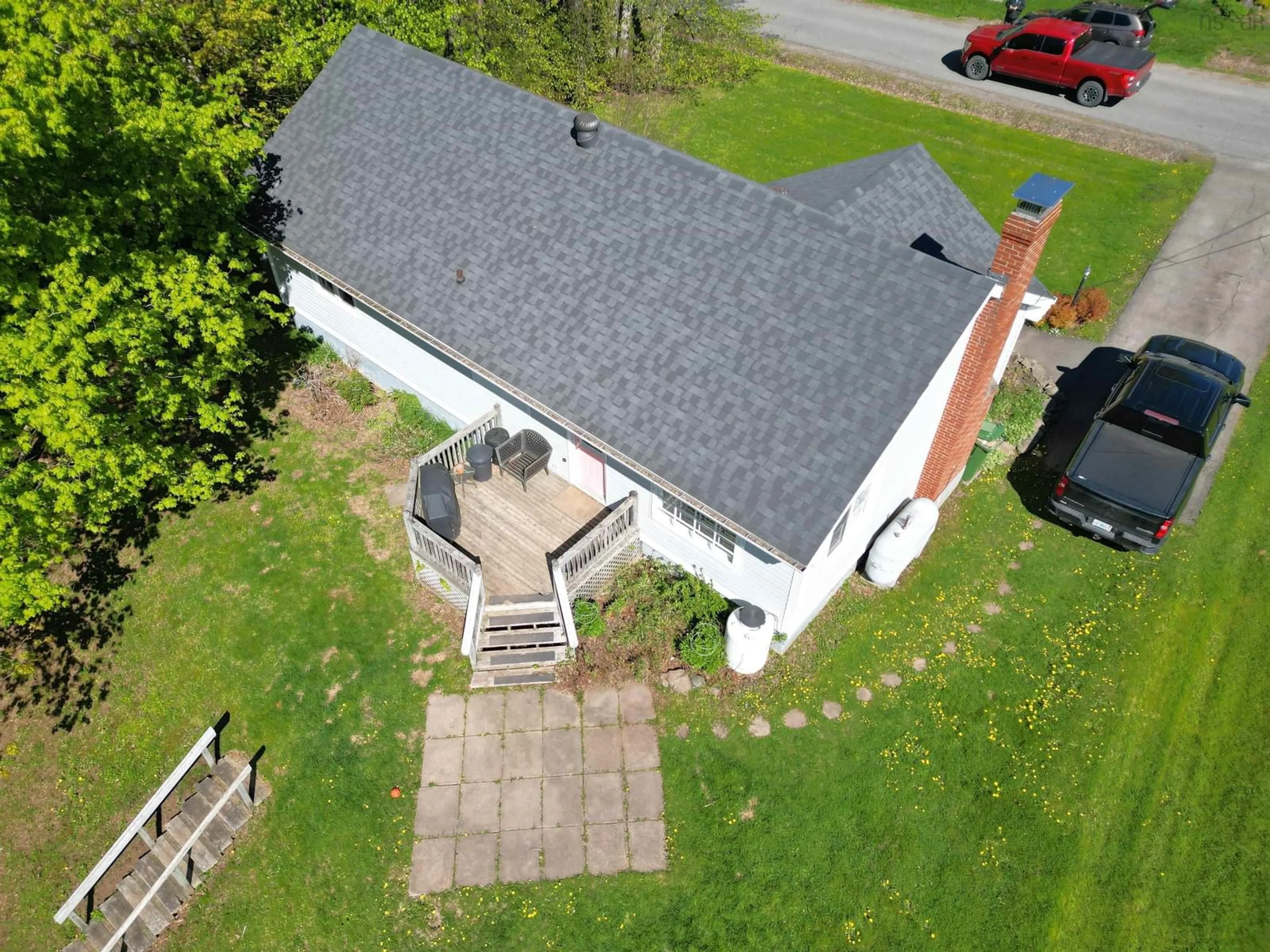 A pic from outside/outdoor area/front of a property/back of a property/a pic from drone, unknown for 31 Cottage St, Pictou Nova Scotia B0K 1H0