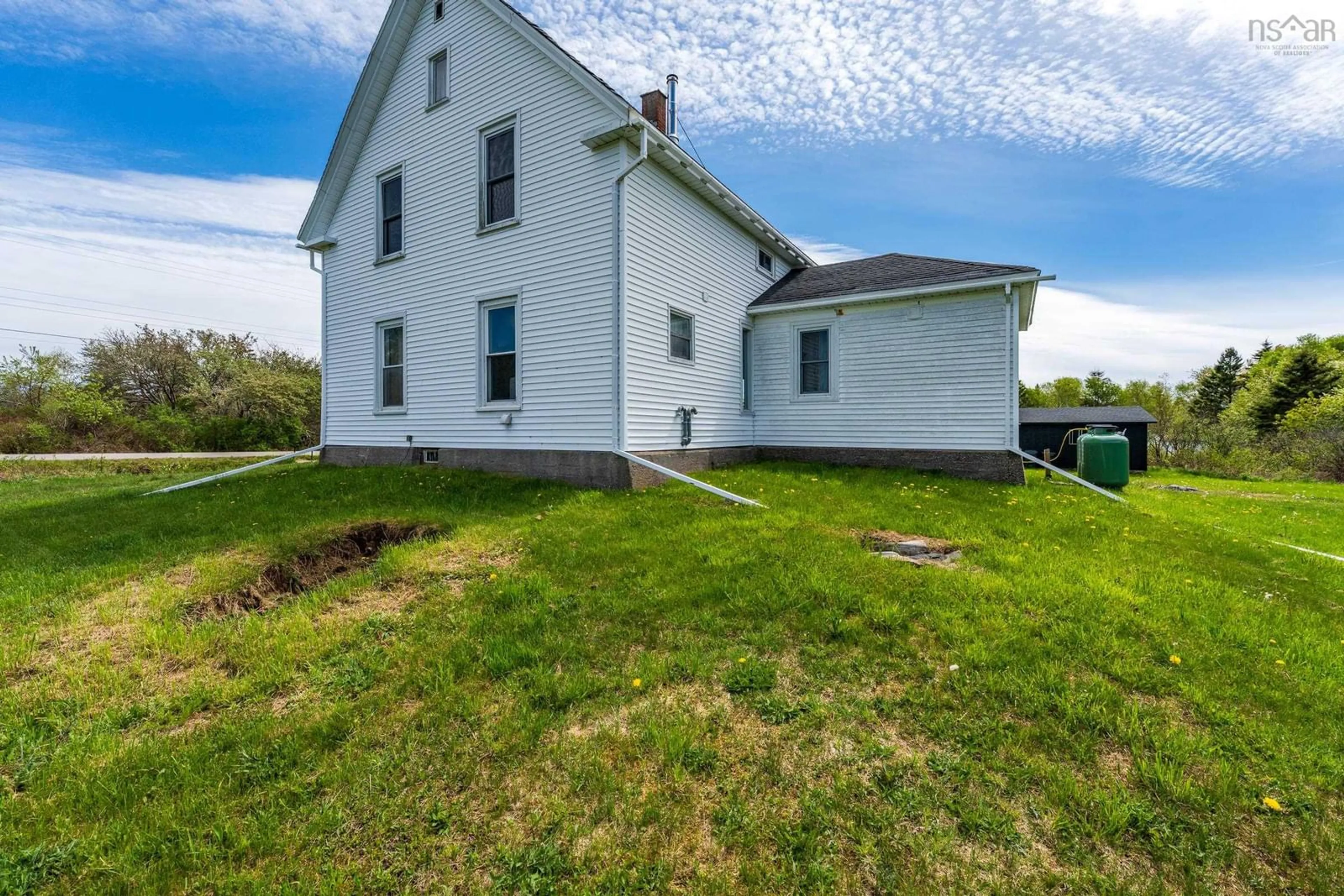 A pic from outside/outdoor area/front of a property/back of a property/a pic from drone, building for 491 New Edinburgh Rd, New Edinburgh Nova Scotia B0W 3T0
