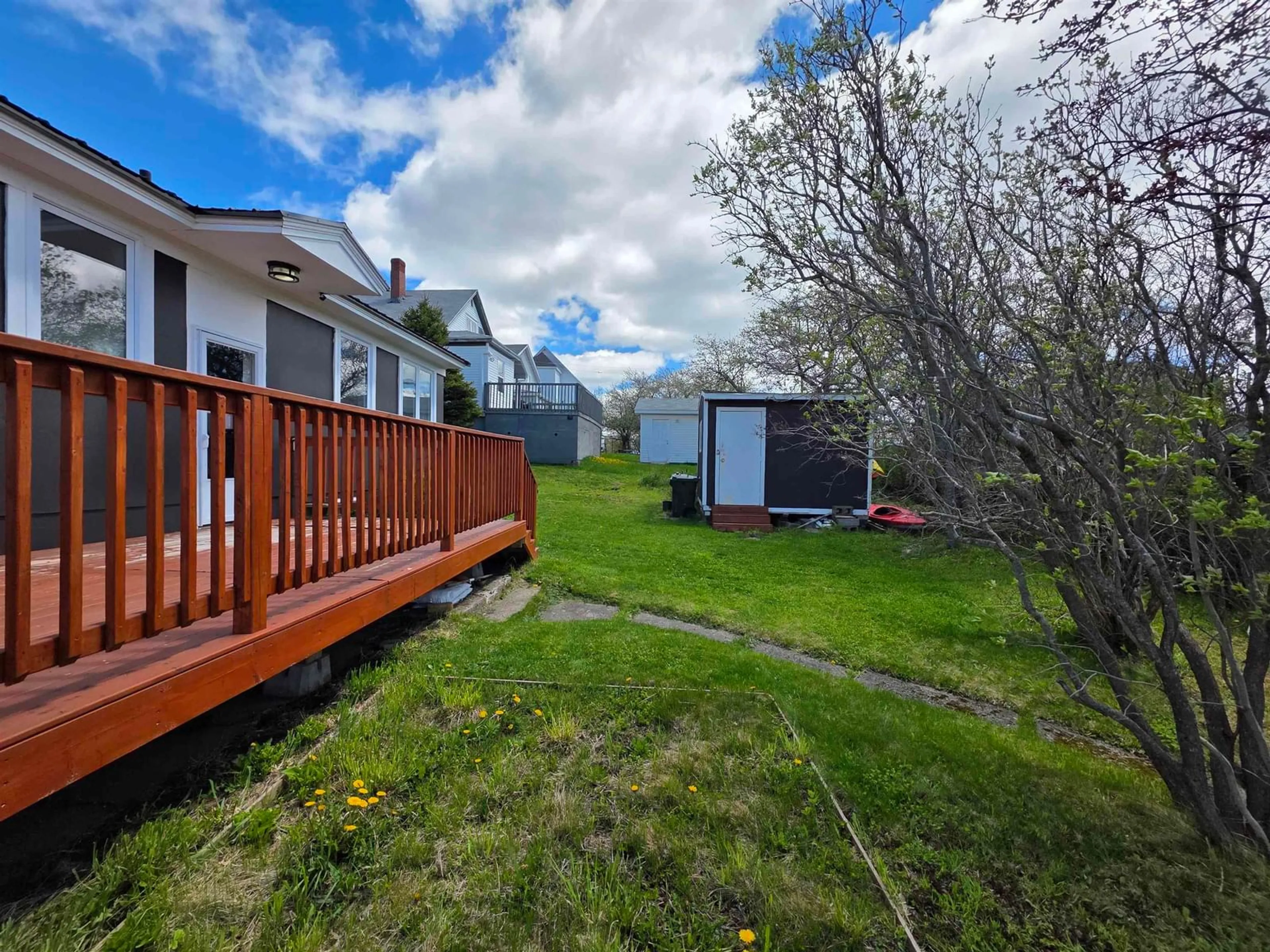 A pic from outside/outdoor area/front of a property/back of a property/a pic from drone, unknown for 40 Breton St, Sydney Nova Scotia B1N 2P1