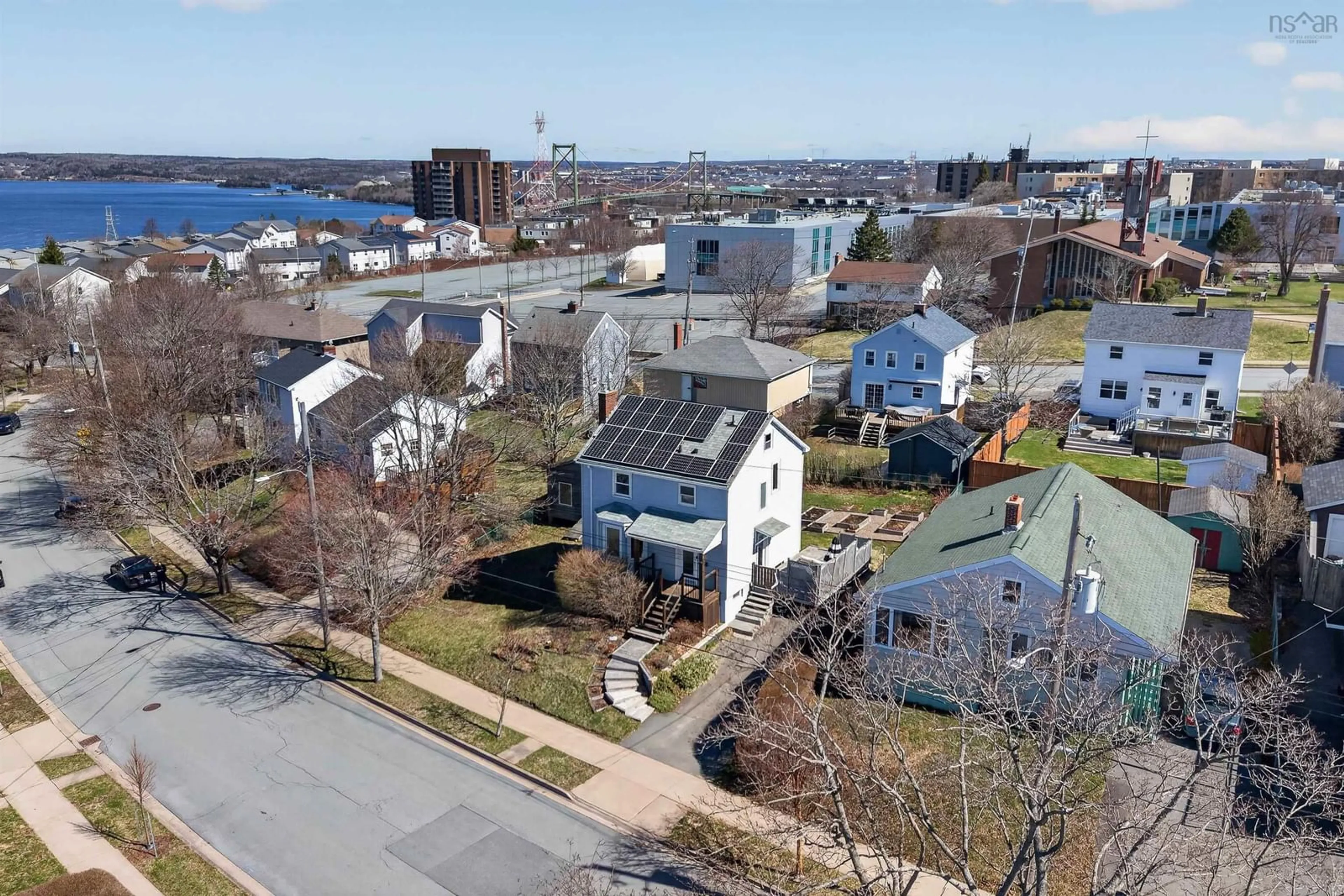 A pic from outside/outdoor area/front of a property/back of a property/a pic from drone, street for 3755 High St, Halifax Peninsula Nova Scotia B3K 4Z1