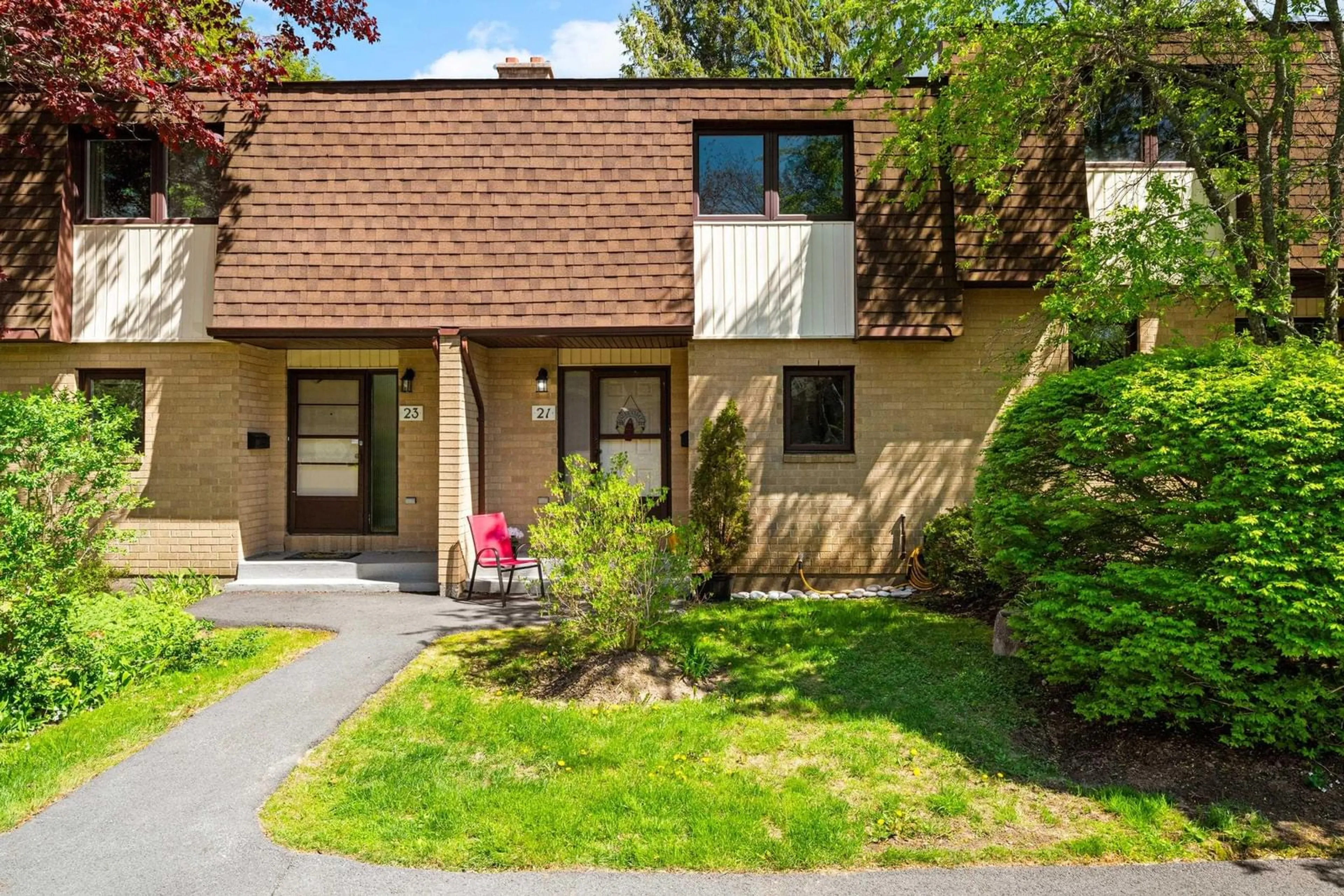 Home with vinyl exterior material, street for 21 Covington Way, Halifax Way, Halifax Nova Scotia B3M 3H1