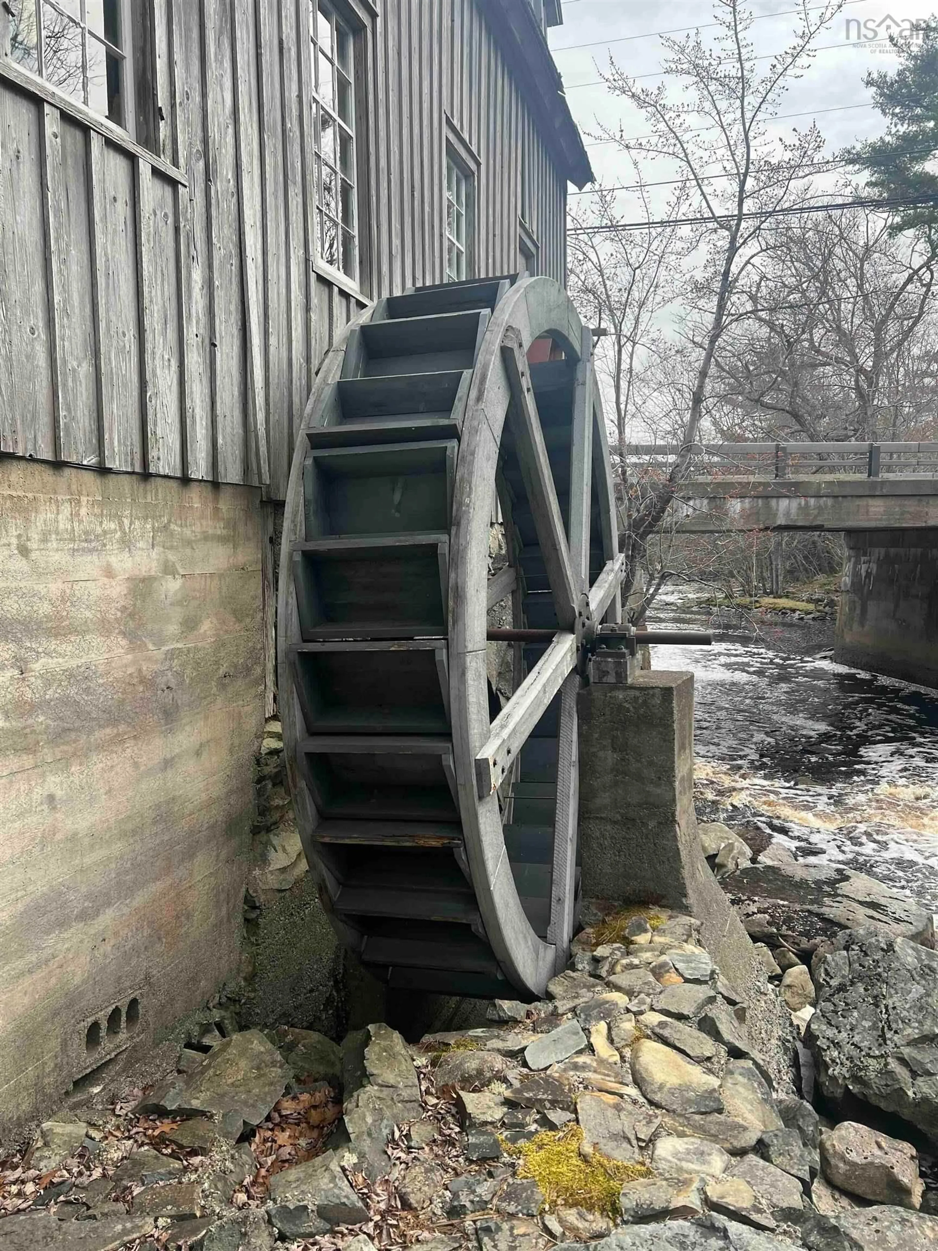 Stairs for 1582 Highway 103, Sable River Nova Scotia B0T 1E0