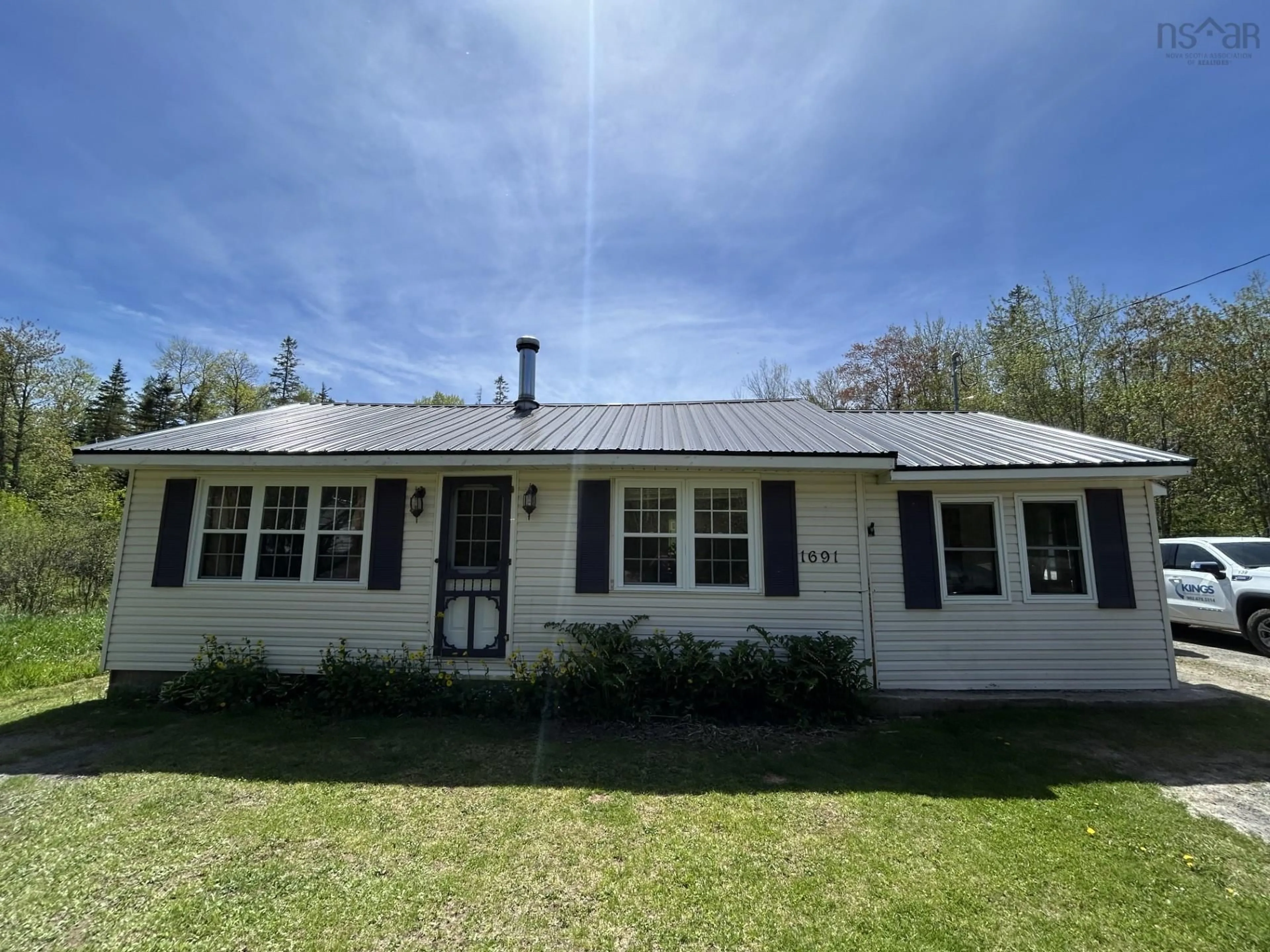 Home with vinyl exterior material, building for 1691 Greenfield Rd, Greenfield Nova Scotia B0P 1X0