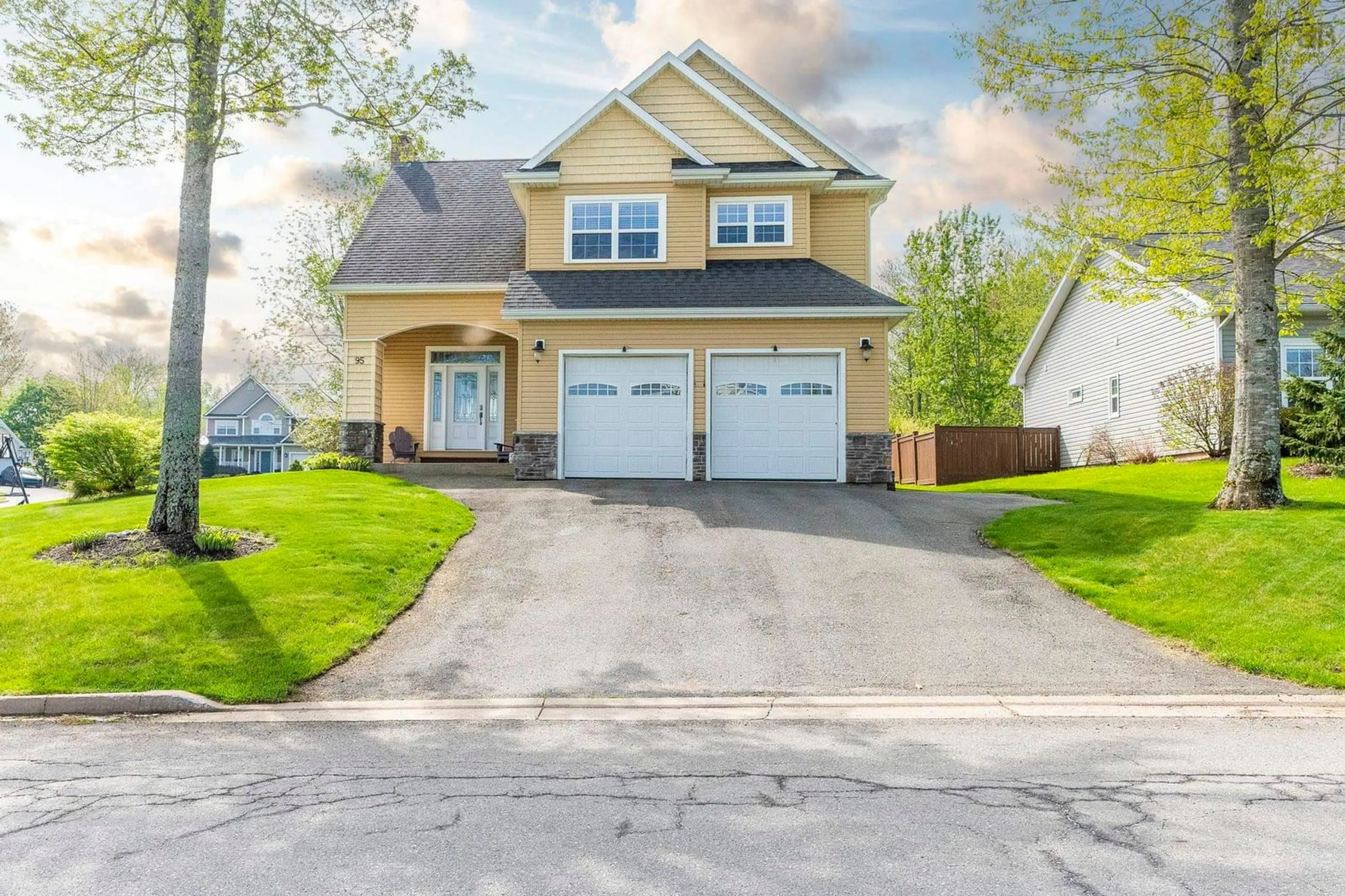 Home with vinyl exterior material, street for 95 Macdonald Park Rd, Kentville Nova Scotia B4N 5G6