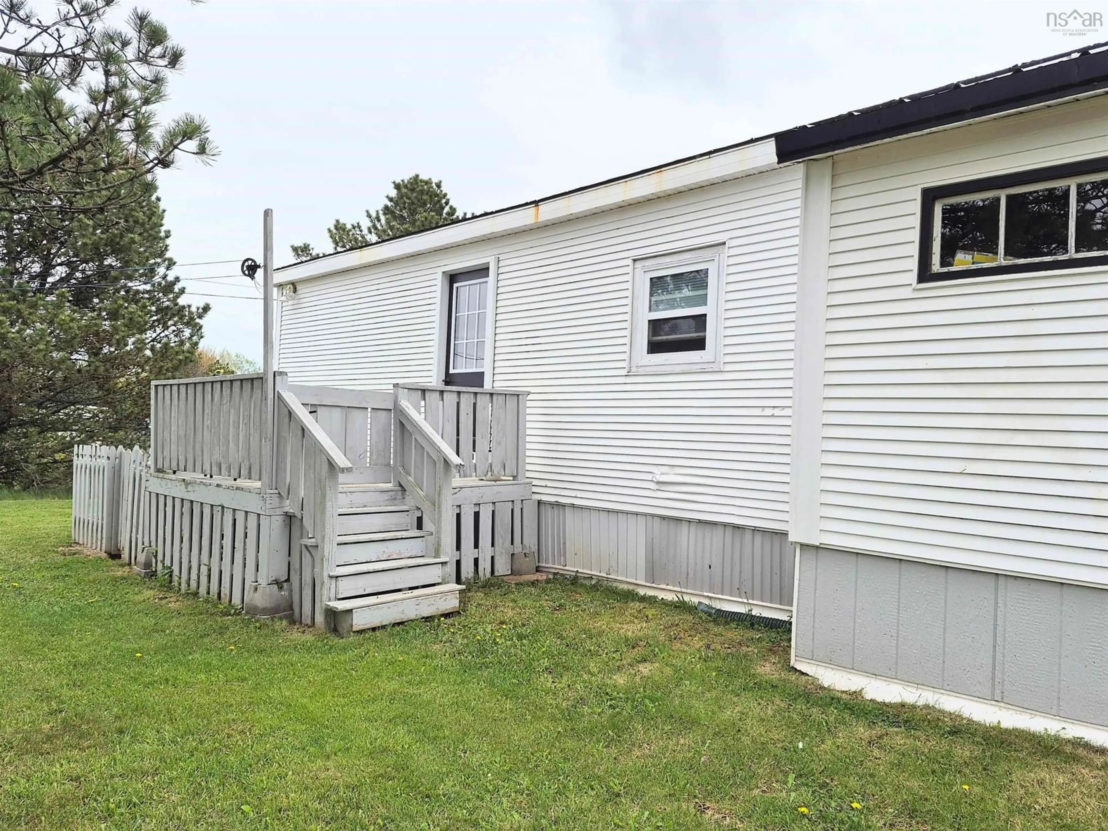 Unknown for 10 Bayview Dr, Amherst Nova Scotia B4H 4E7