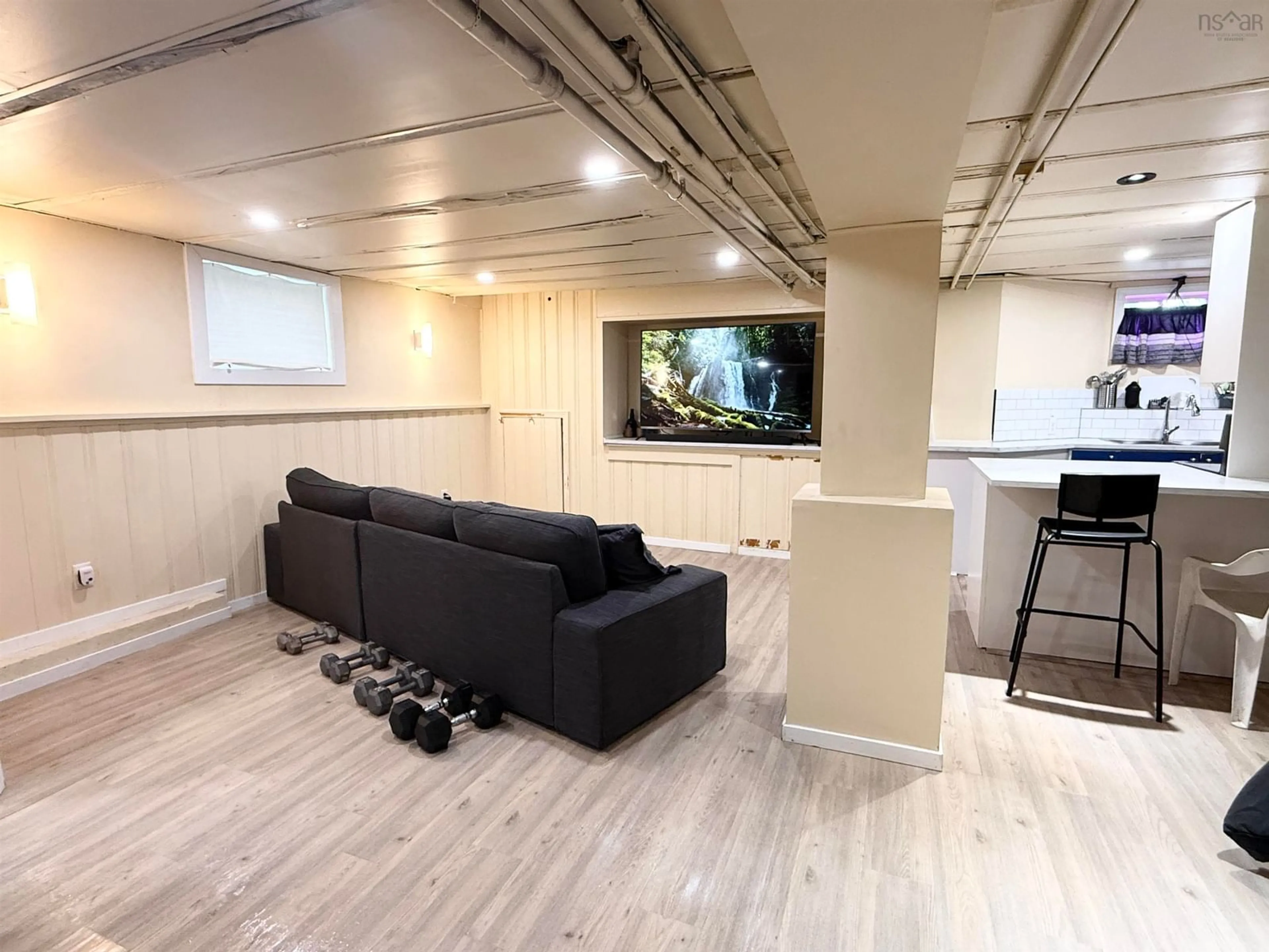 A pic of a room for 2181-2185 Harvard St, Halifax Nova Scotia B4B 0R3
