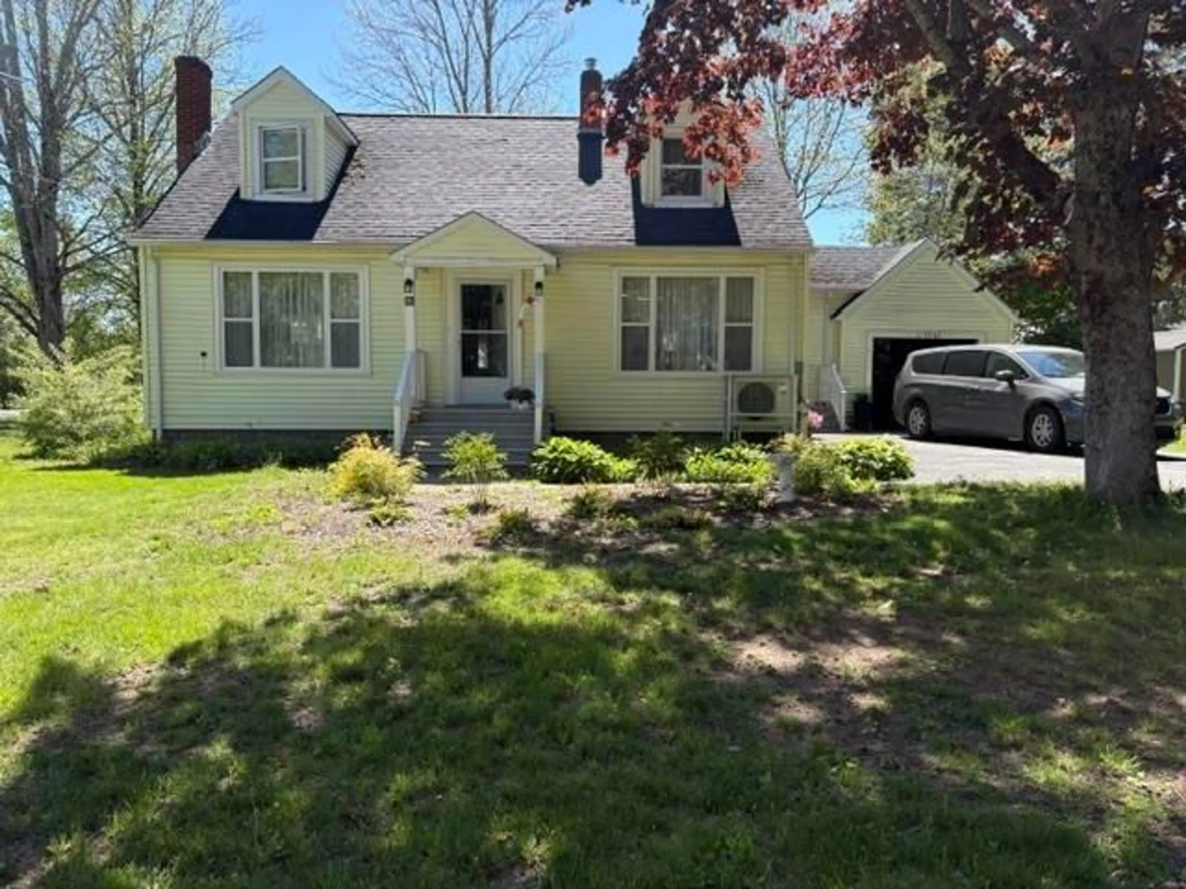 A pic from outside/outdoor area/front of a property/back of a property/a pic from drone, street for 26 Park St, Middleton Nova Scotia B0S 1P0