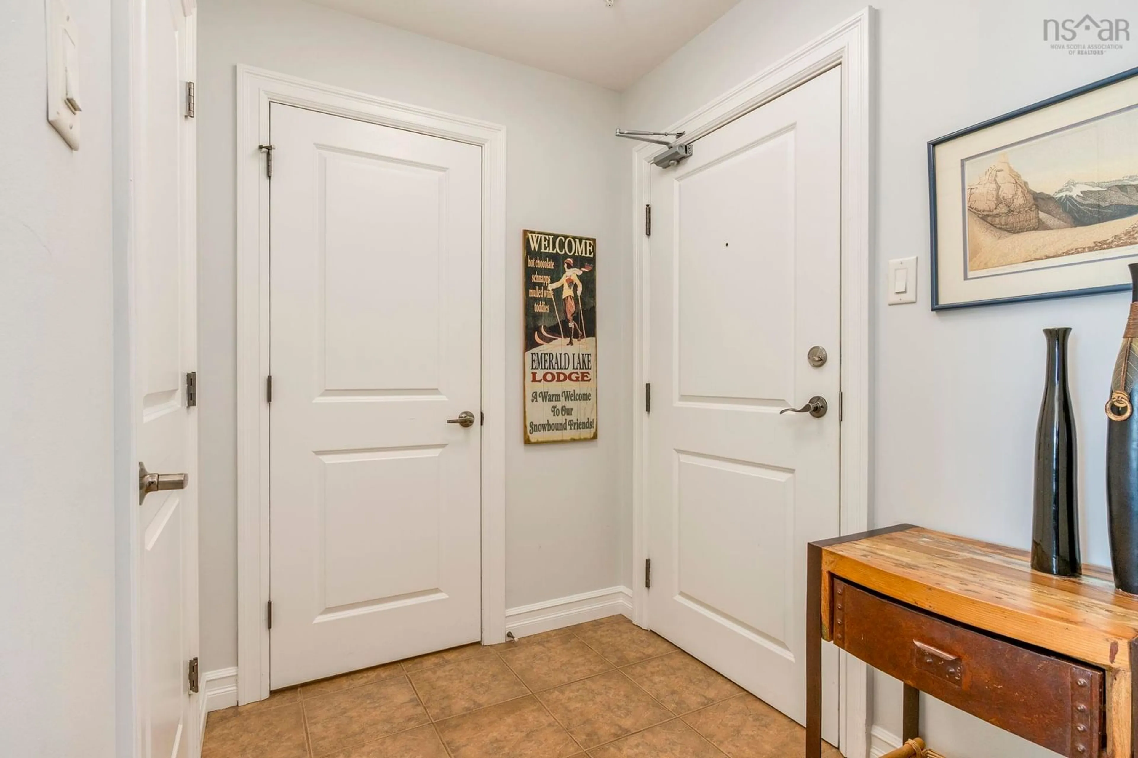 Indoor entryway for 2677 Gladstone St #1008, Halifax Nova Scotia B3K 0A3