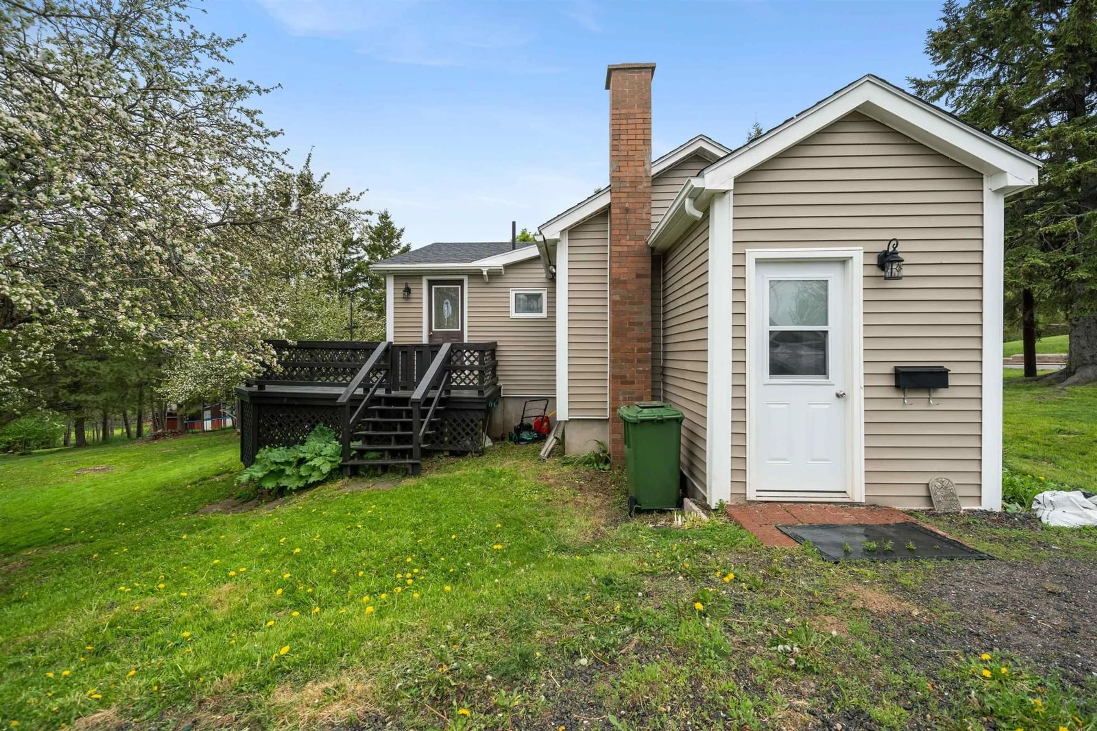 Patio, street for 693 Lorne St, New Glasgow Nova Scotia B2H 4L5