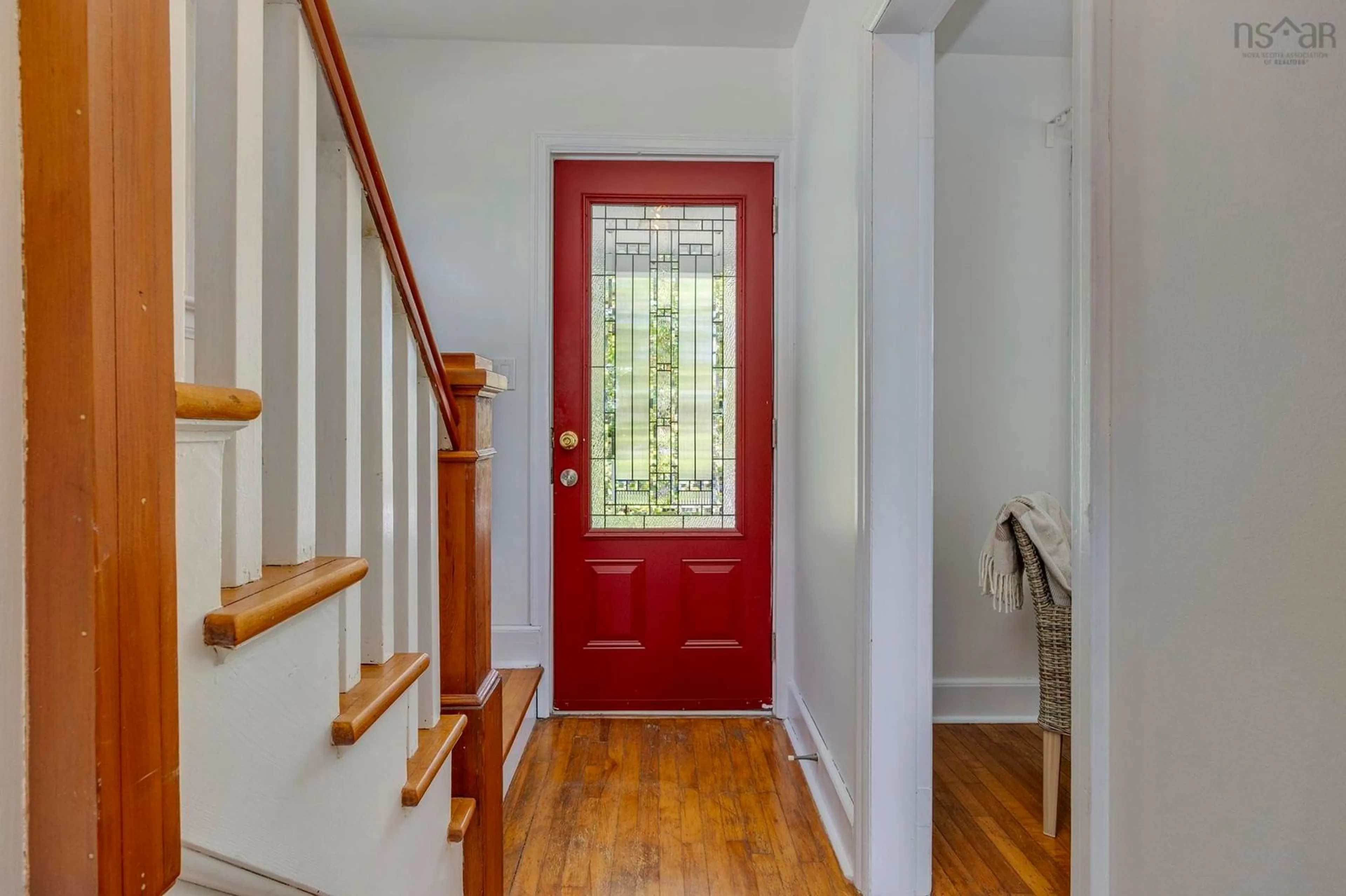 Indoor entryway for 30 Main Ave, Halifax Nova Scotia B3M 1A3