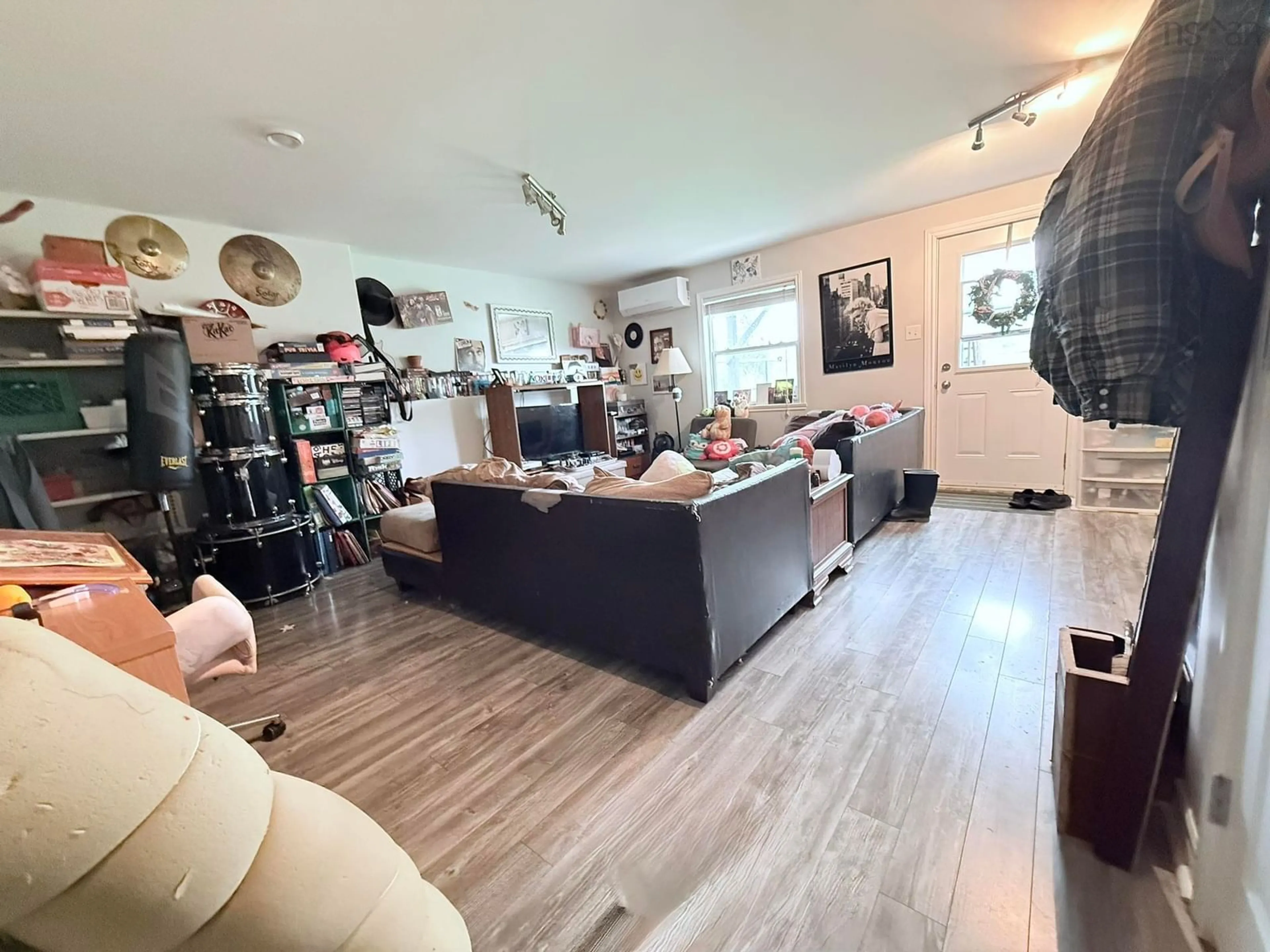 A pic of a room for 431 Young St, Truro Nova Scotia B2N 3Y7