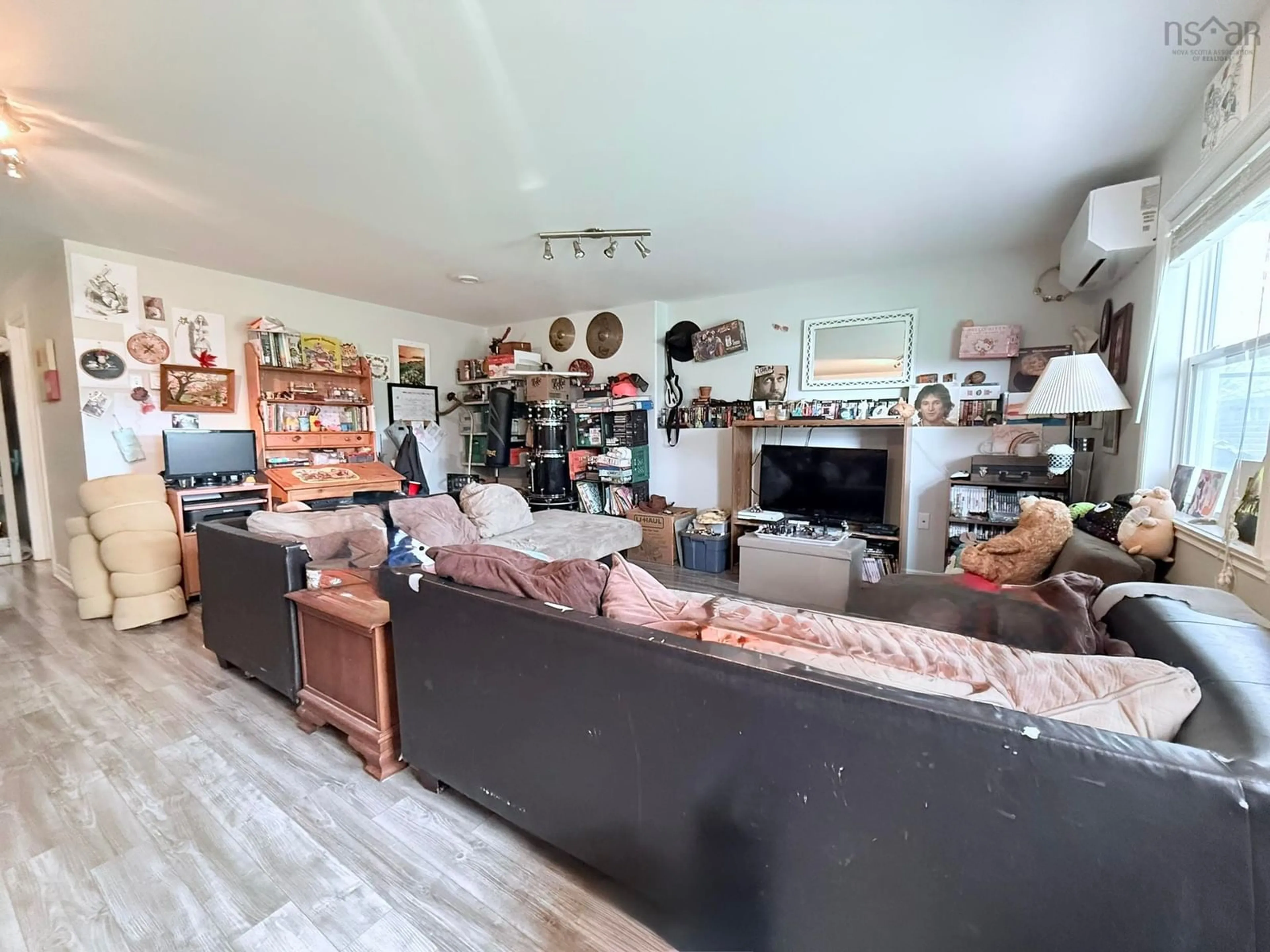 Living room with furniture, unknown for 431 Young St, Truro Nova Scotia B2N 3Y7