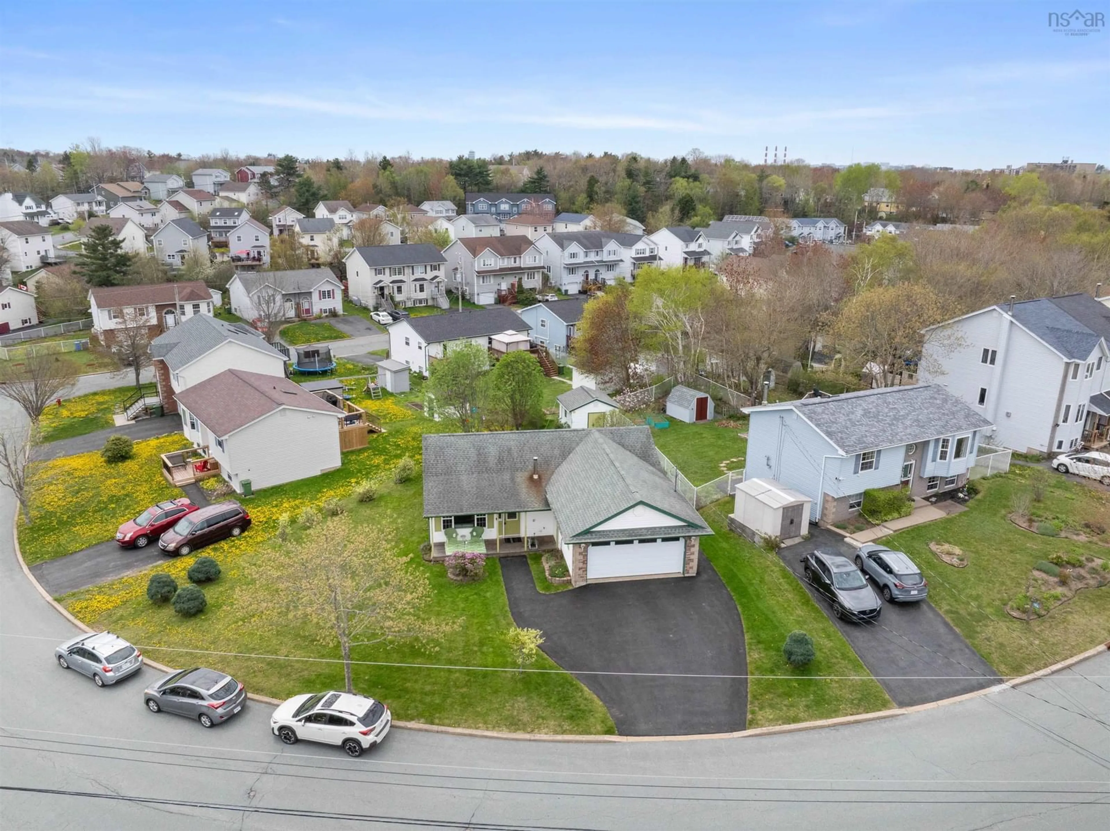 A pic from outside/outdoor area/front of a property/back of a property/a pic from drone, street for 108 Lancaster Dr, Dartmouth Nova Scotia B3A 4Y3