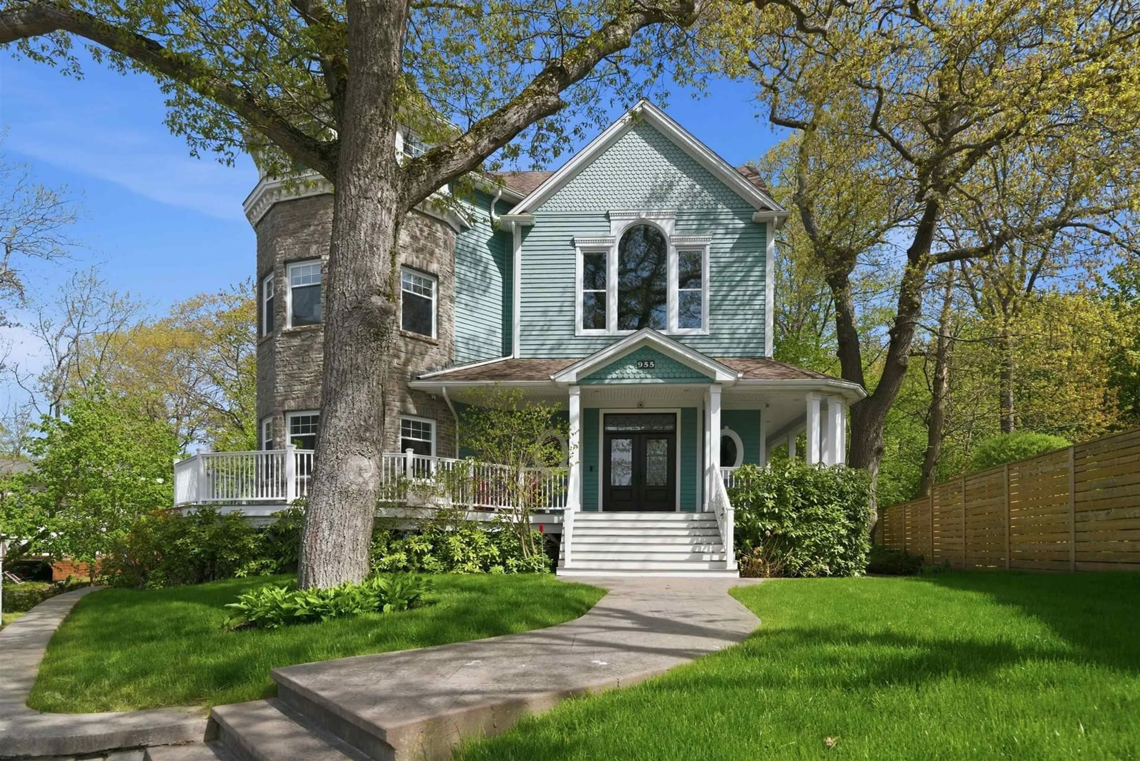 Home with vinyl exterior material, street for 955 Winwick Rd, Halifax Nova Scotia B3H 4L5