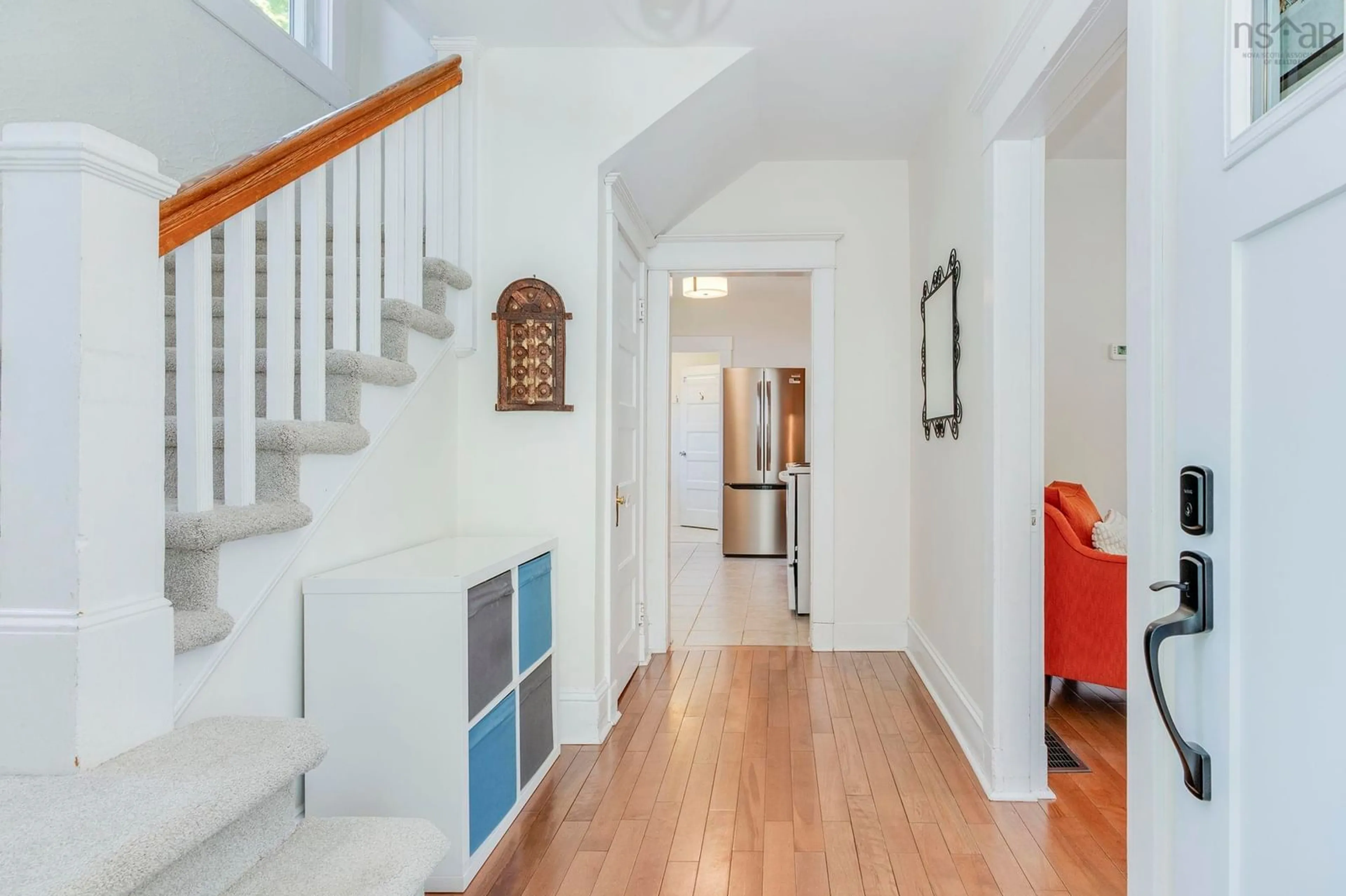 Indoor entryway for 39 Maple St, Dartmouth Nova Scotia B3A 1X9