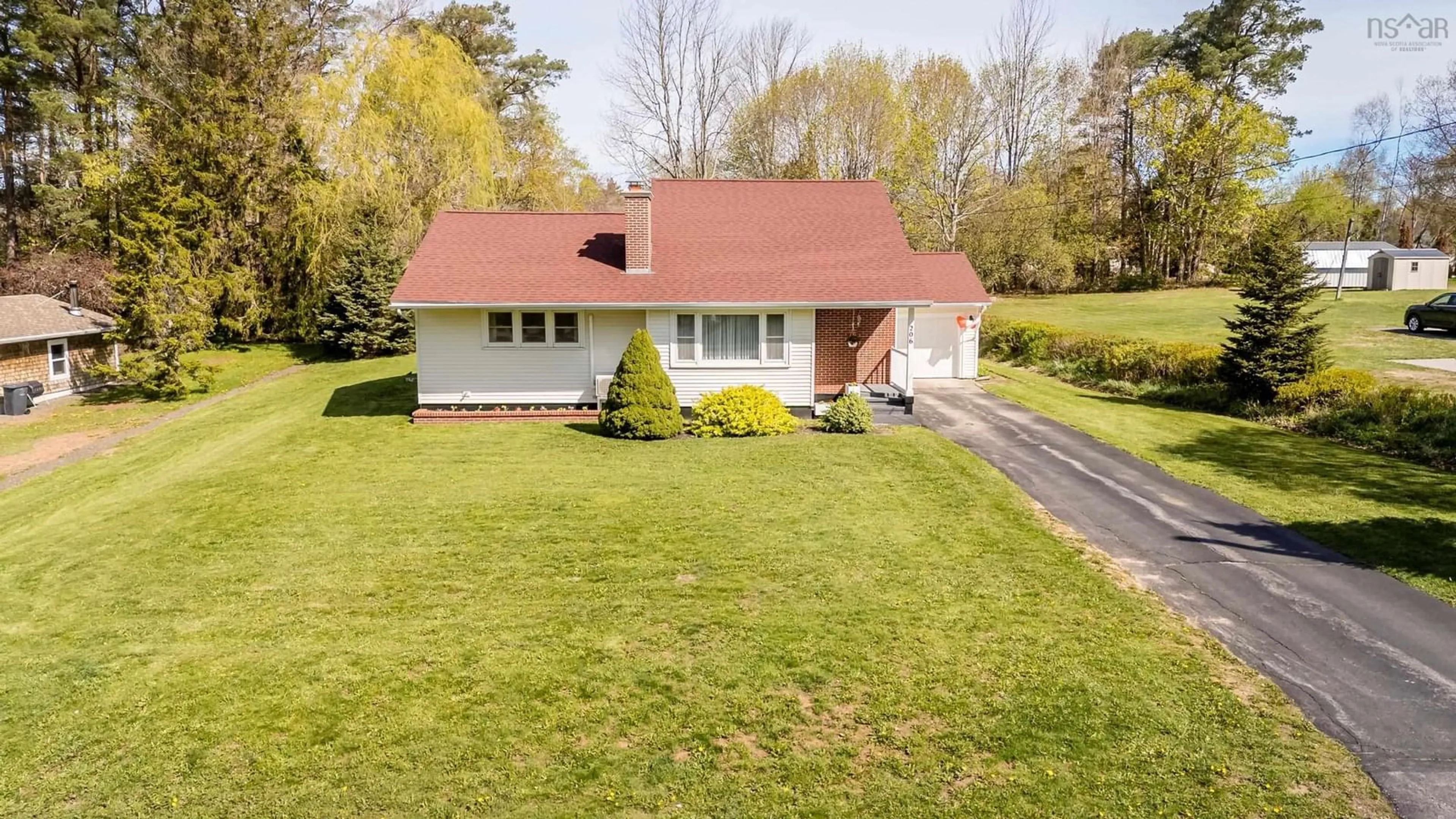A pic from outside/outdoor area/front of a property/back of a property/a pic from drone, street for 206 Centennial Dr, Bridgetown Nova Scotia B0S 1C0