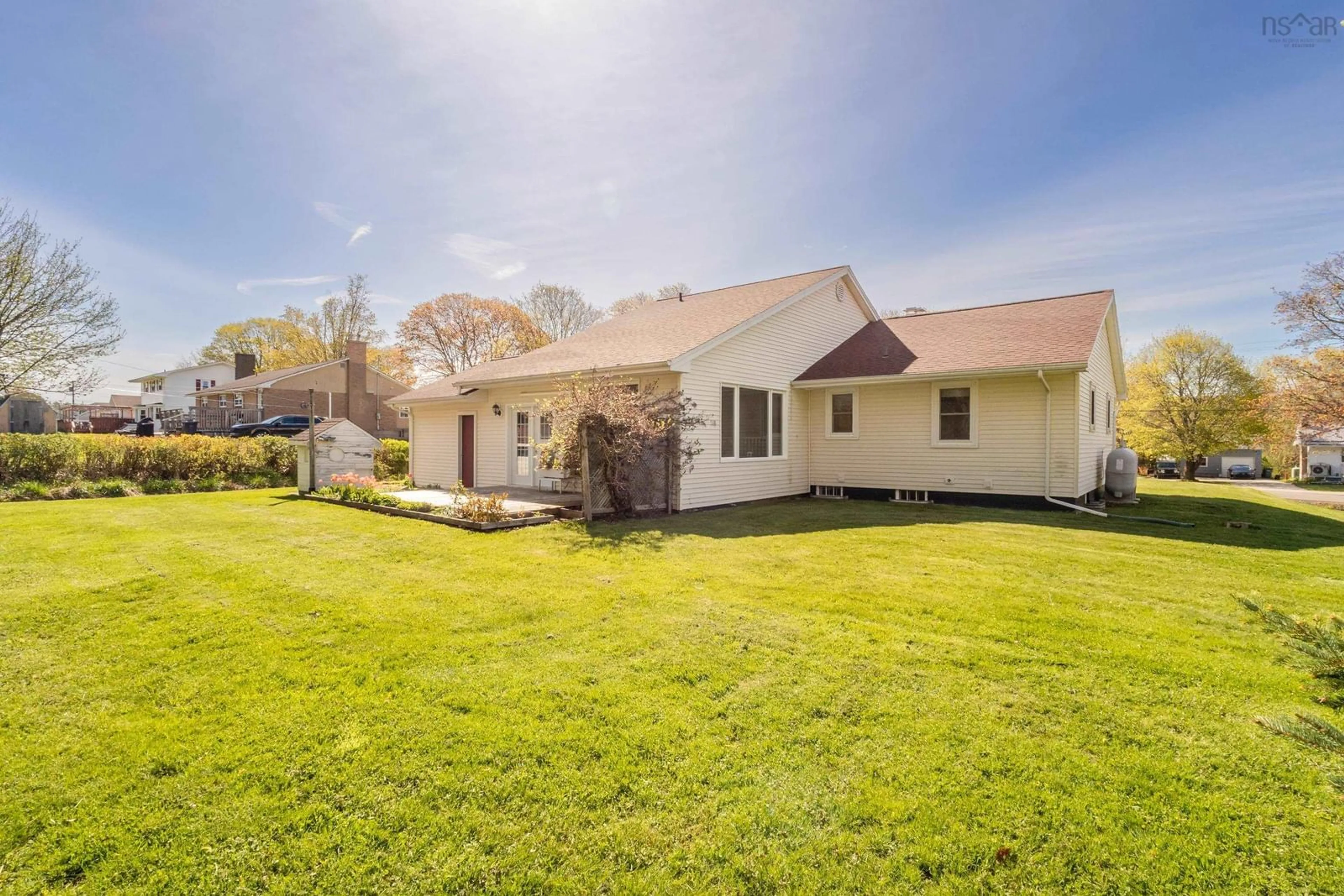 A pic from outside/outdoor area/front of a property/back of a property/a pic from drone, unknown for 206 Centennial Dr, Bridgetown Nova Scotia B0S 1C0
