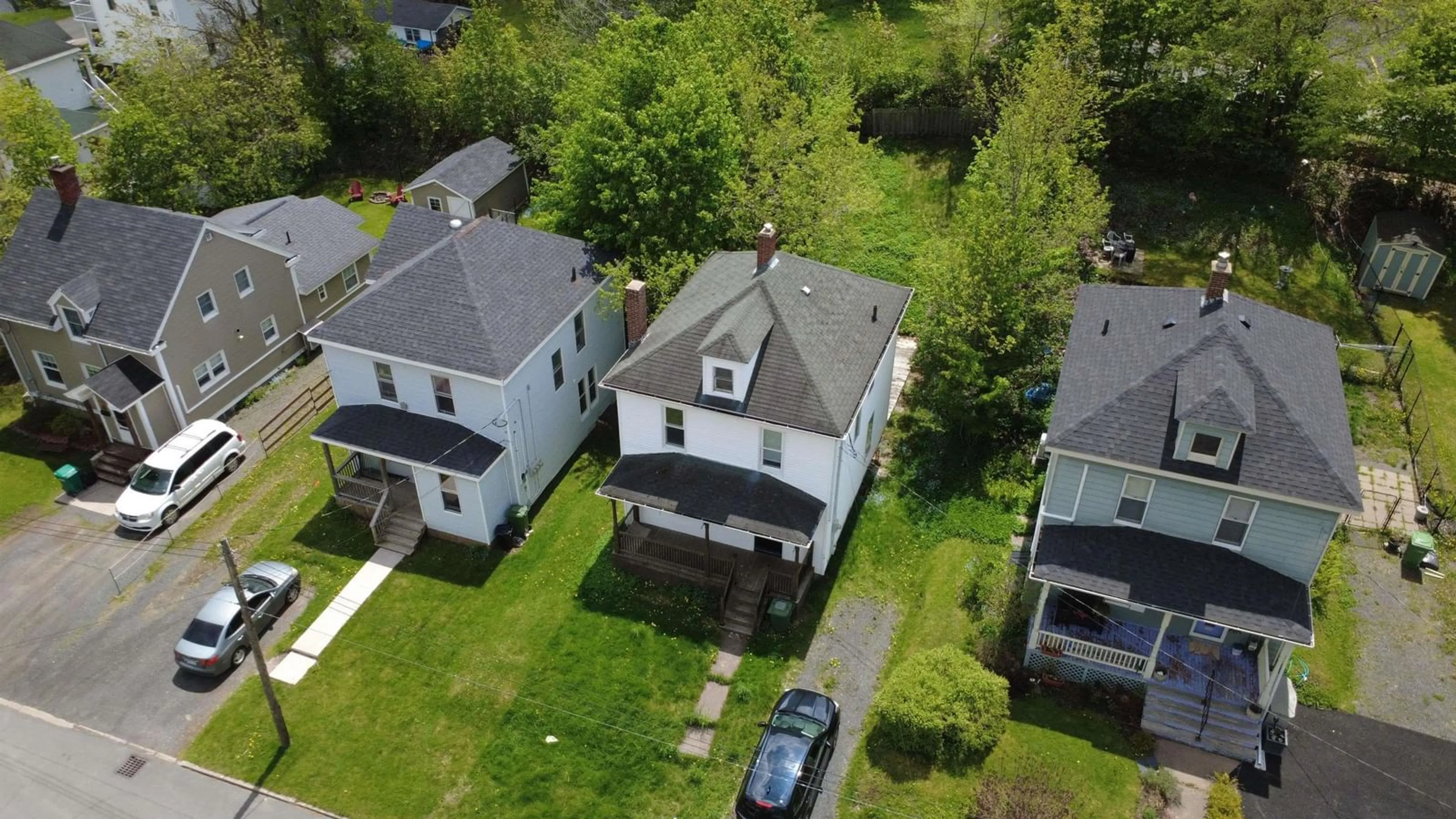 A pic from outside/outdoor area/front of a property/back of a property/a pic from drone, street for 42 Bell St, New Glasgow Nova Scotia B2H 2A9