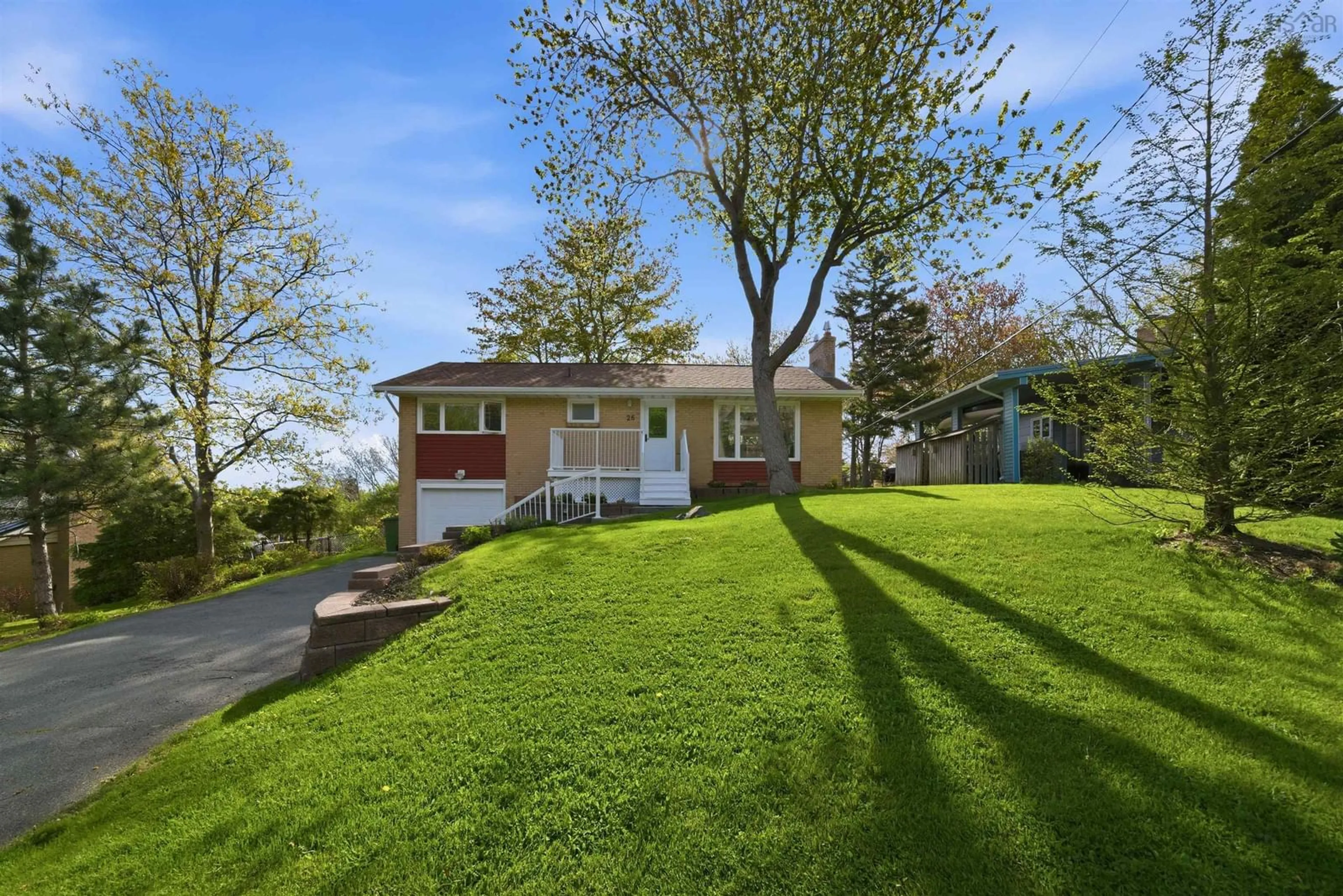 A pic from outside/outdoor area/front of a property/back of a property/a pic from drone, street for 26 Gateway Rd, Halifax Nova Scotia B3M 1M8