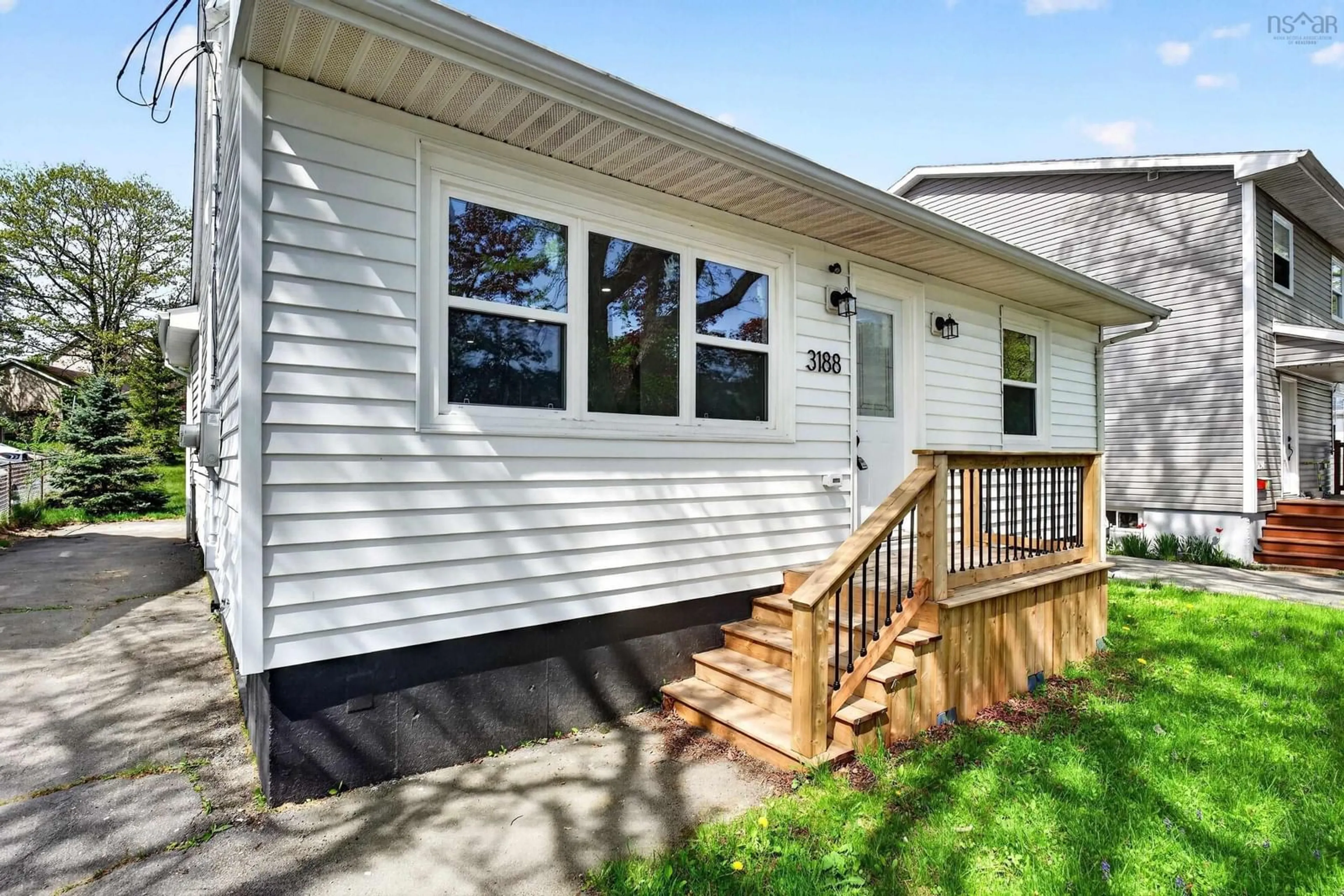 Home with vinyl exterior material, street for 3188 Connaught Ave, Halifax Nova Scotia B3L 3B1