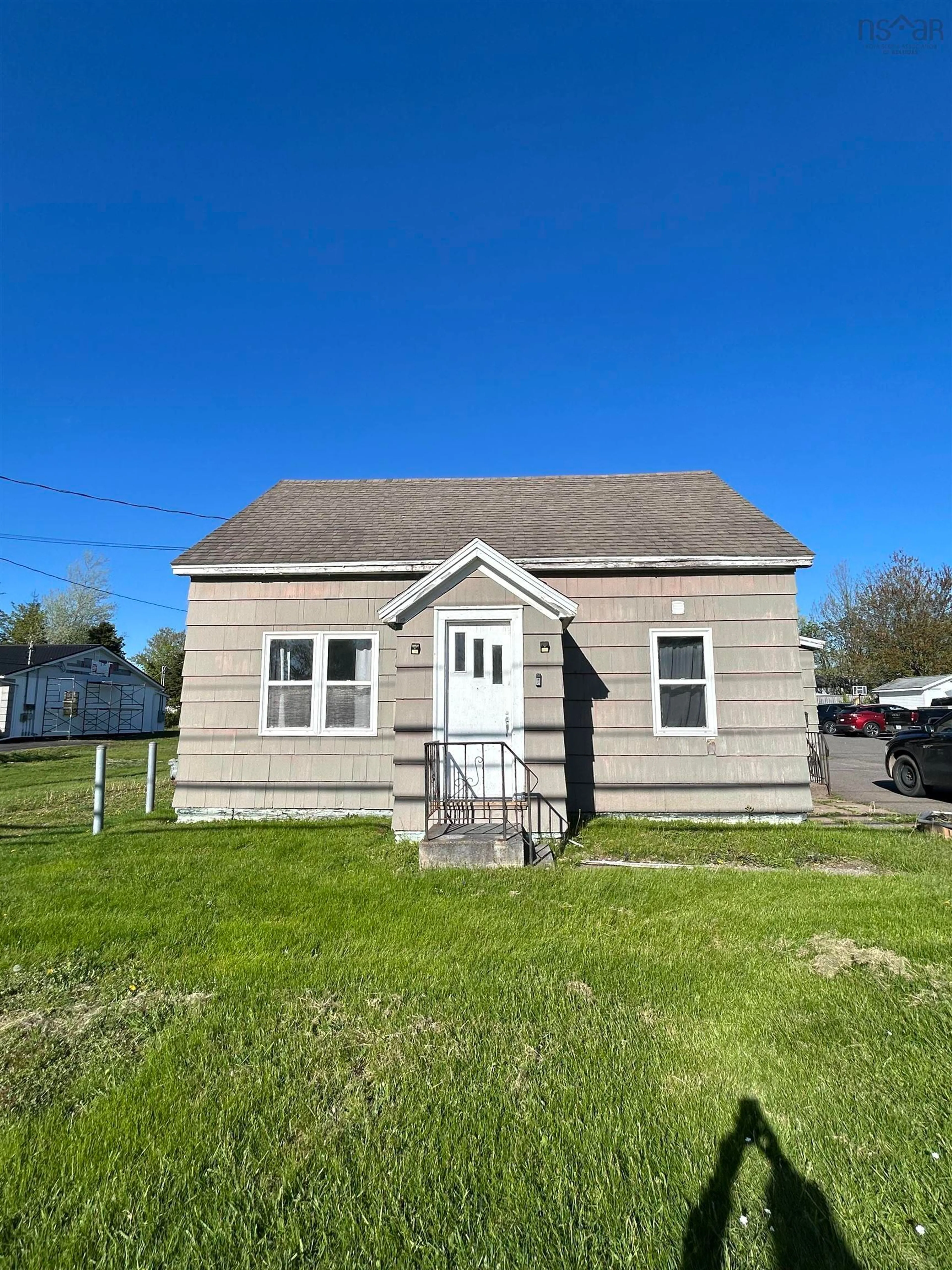 Unknown for 24 South Albion St, Amherst Nova Scotia B4H 2W3