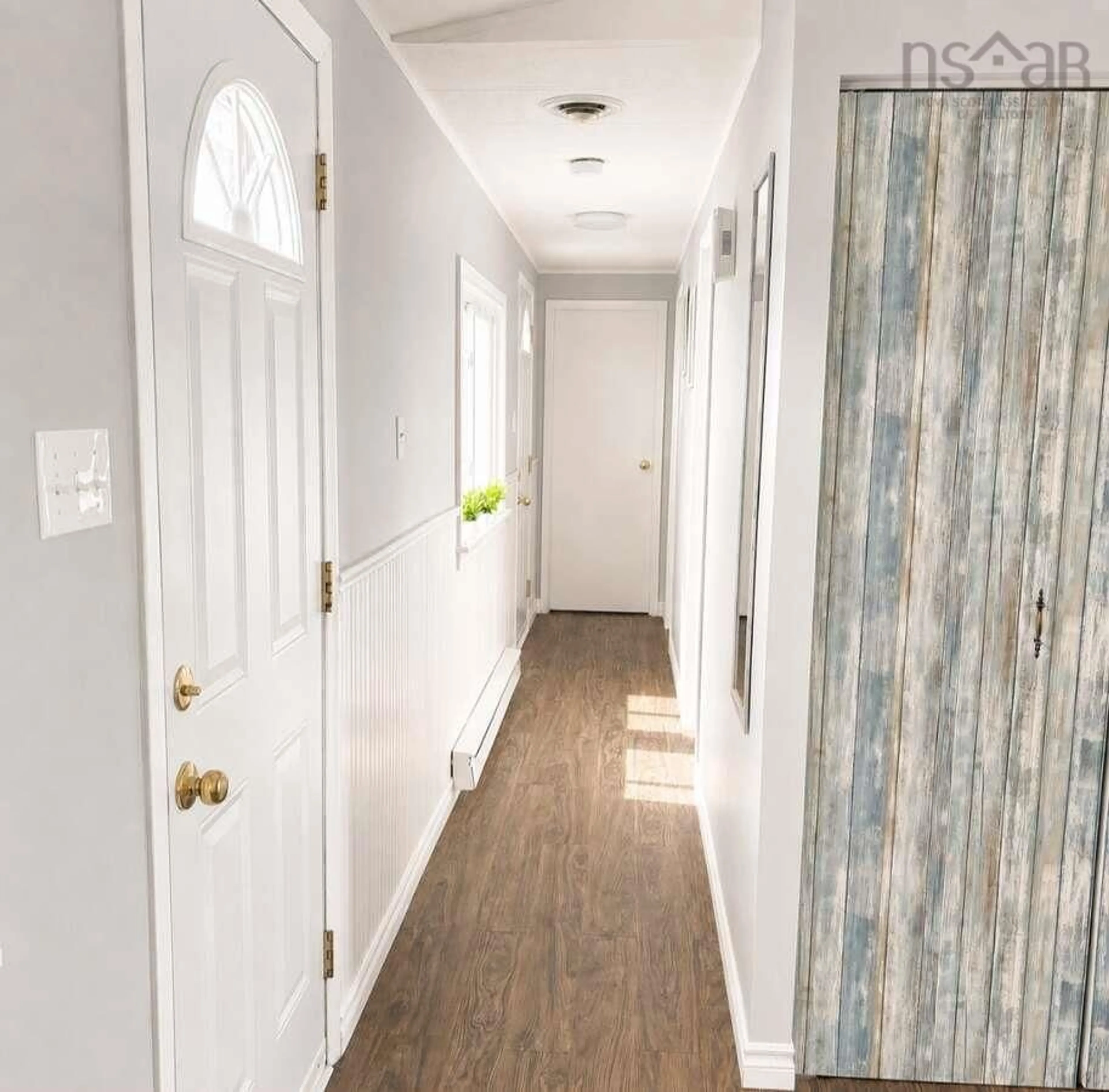 Indoor entryway for 26 Glenda Cres, Fairview Nova Scotia B3M 2X7