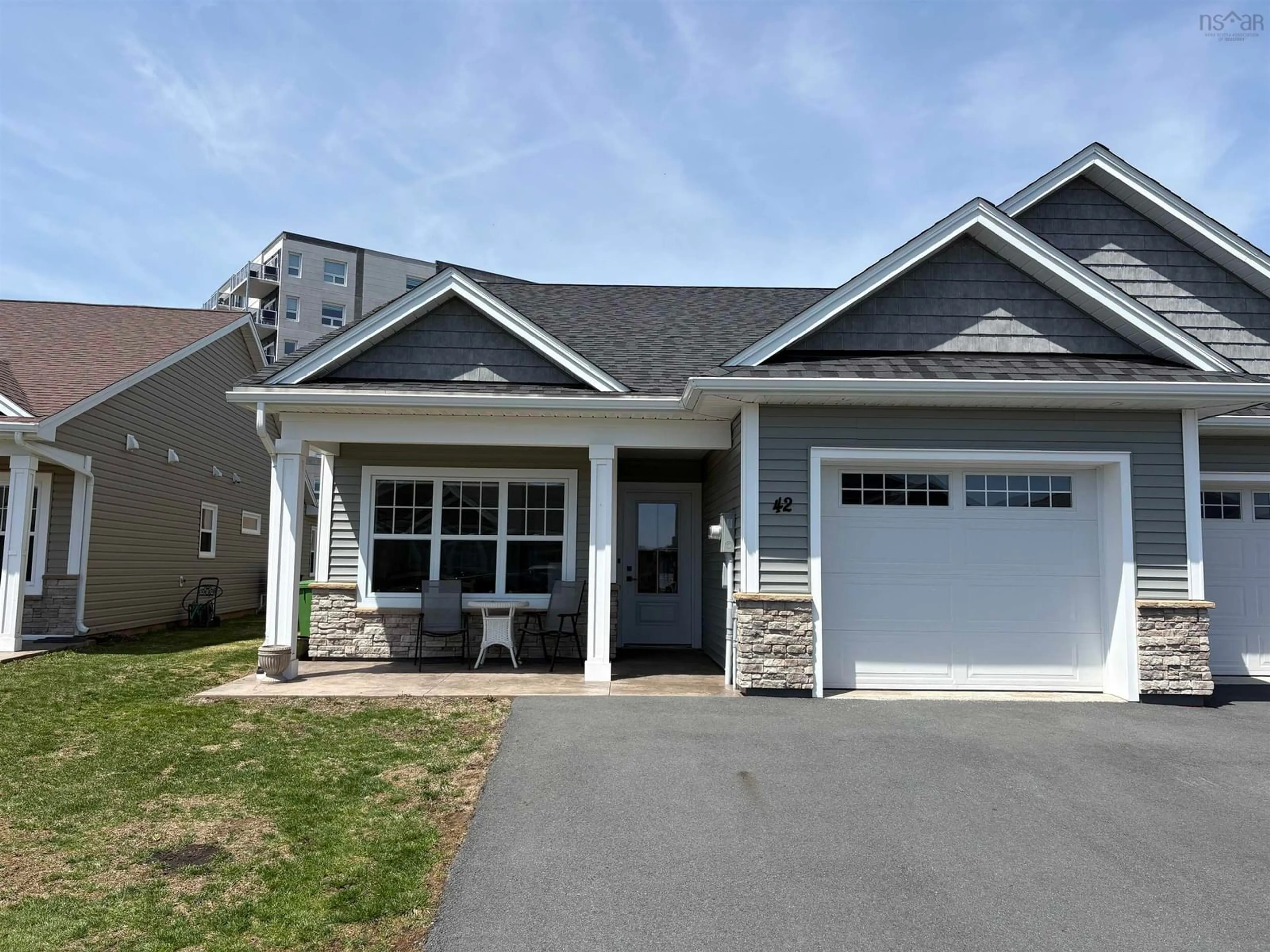 Home with vinyl exterior material, street for 42 Elizabeth Ave, Garlands Crossing Nova Scotia B0N 2T0