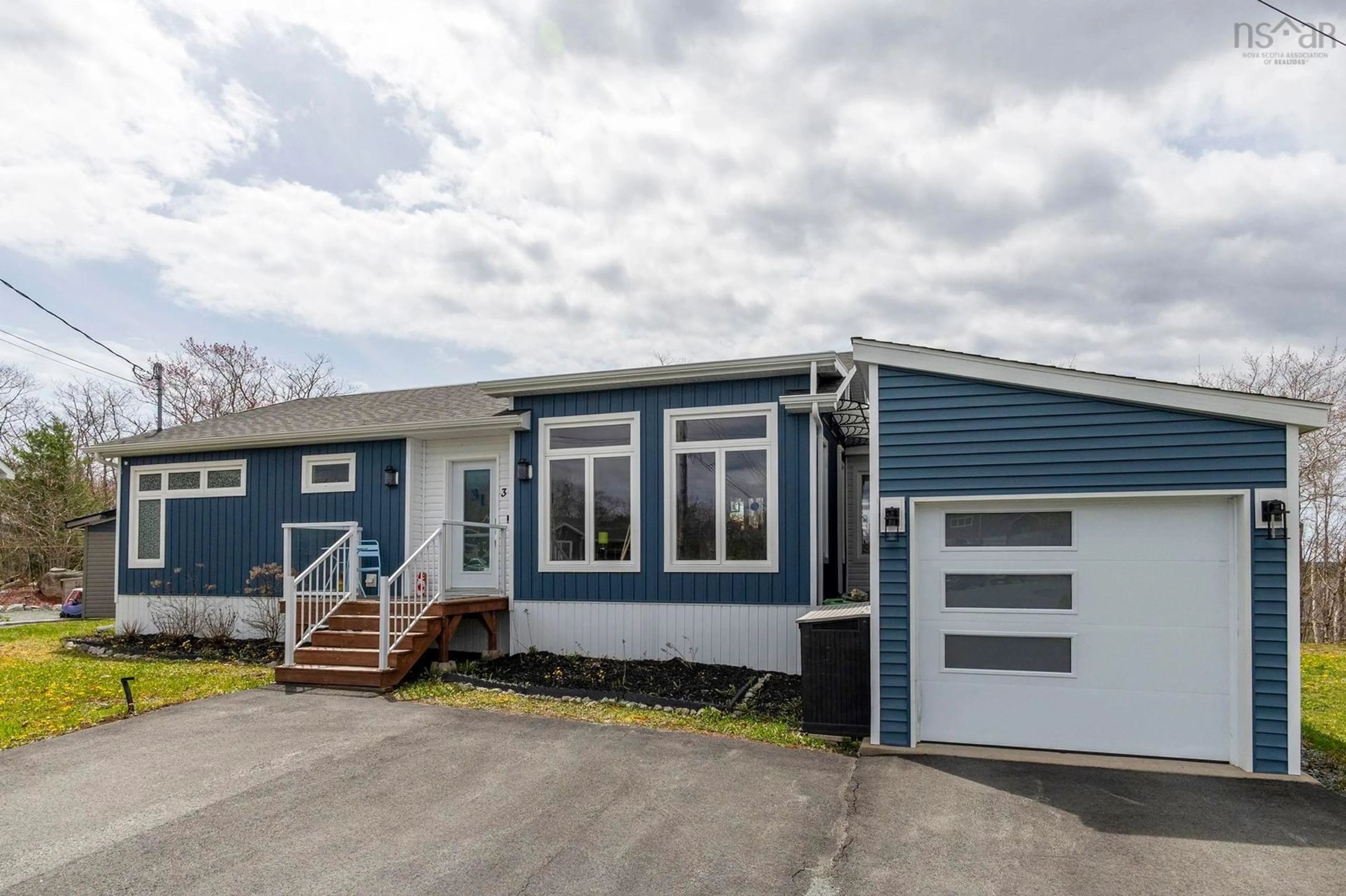 Home with vinyl exterior material, street for 31 Huckleberry Close, Hubley Nova Scotia B3Z 0S2