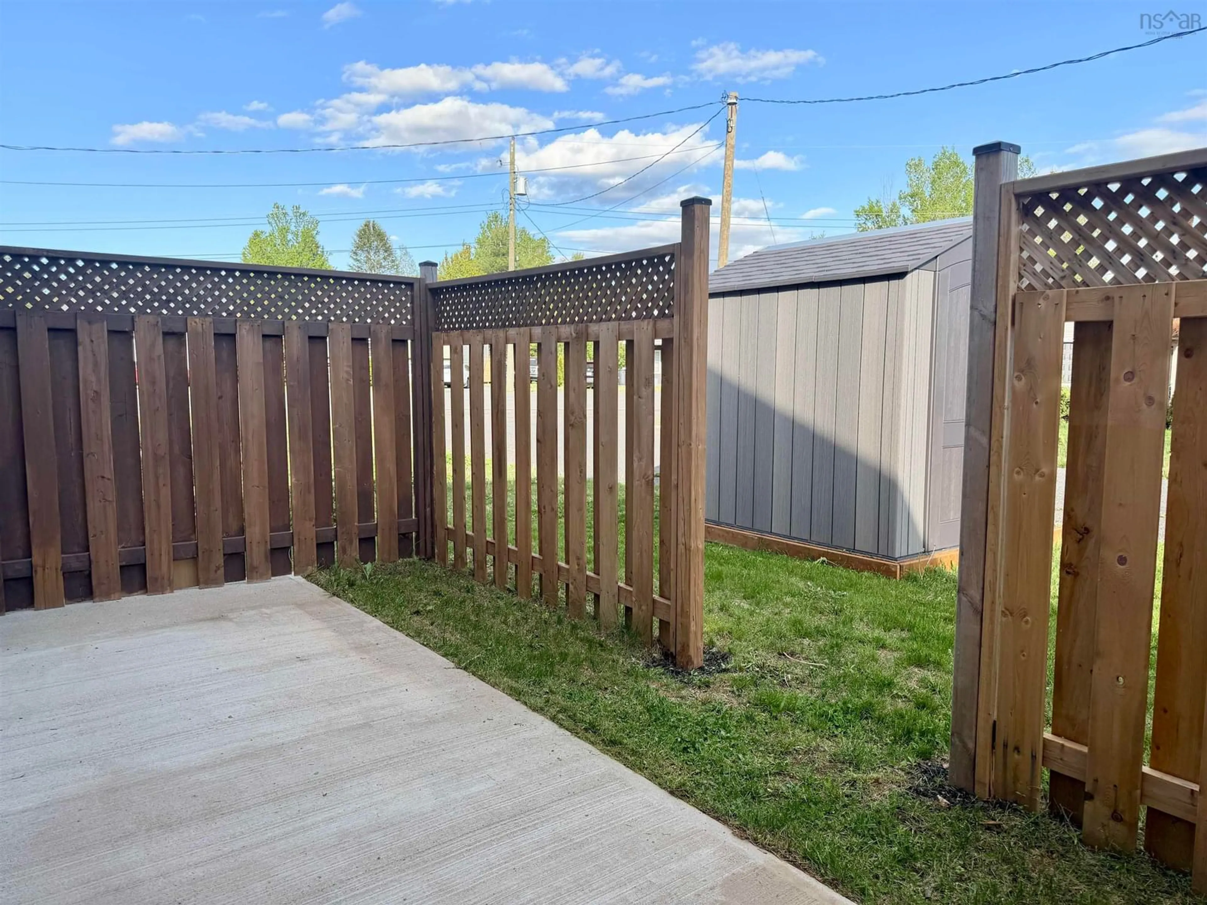 Patio, street for 1029 Upper Church St, North Kentville Nova Scotia B4N 3V7