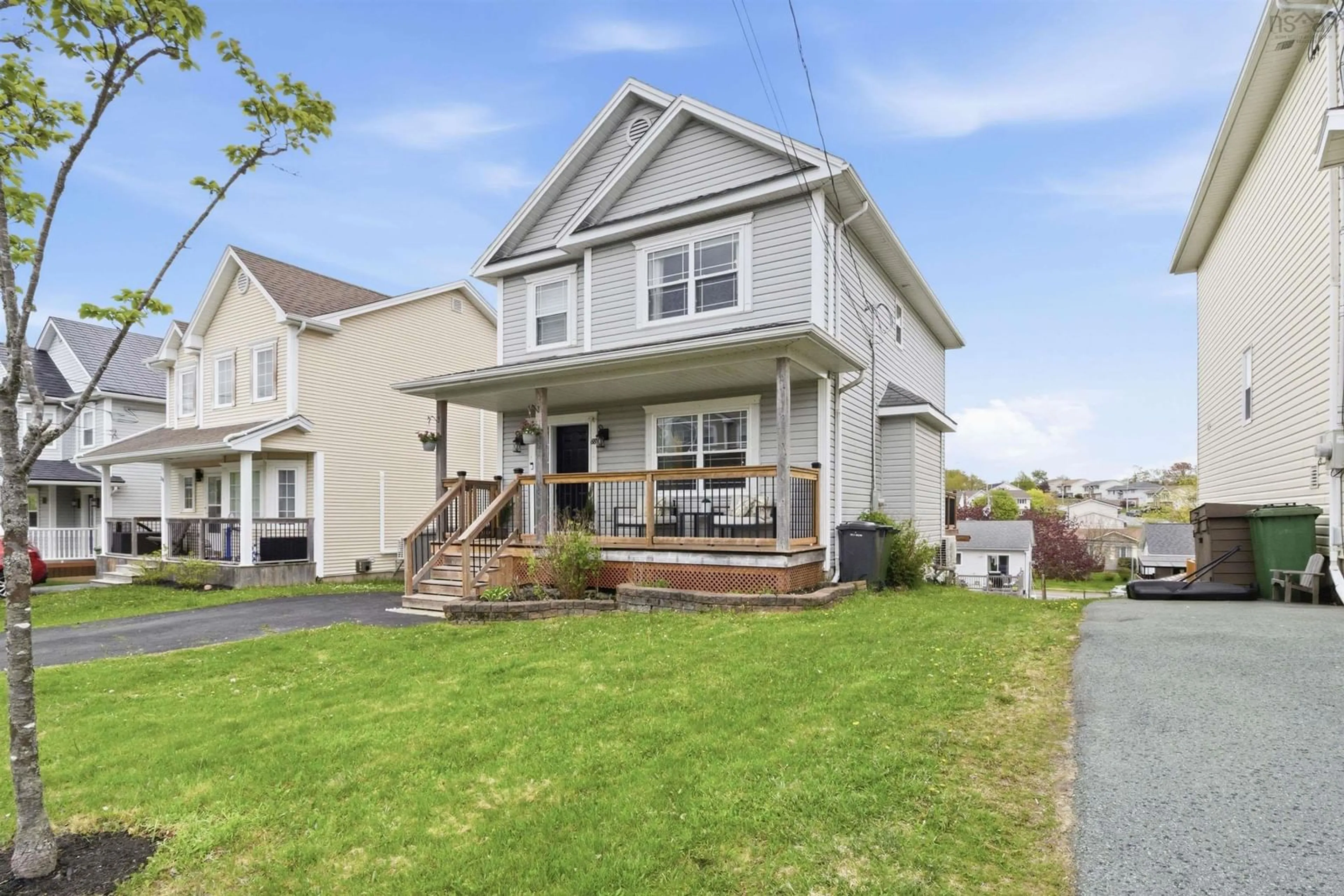 Home with vinyl exterior material, street for 88 Westfield Cres, Dartmouth Nova Scotia B2V 2W1