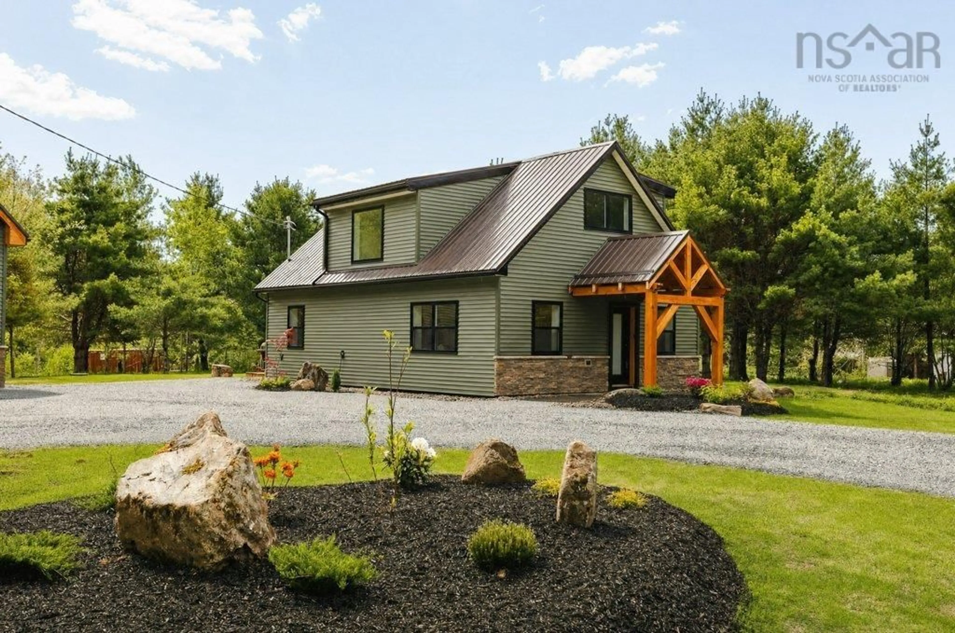 Home with vinyl exterior material, mountain view for 32 Bella Vista Lane, Enfield Nova Scotia B2T 0R8