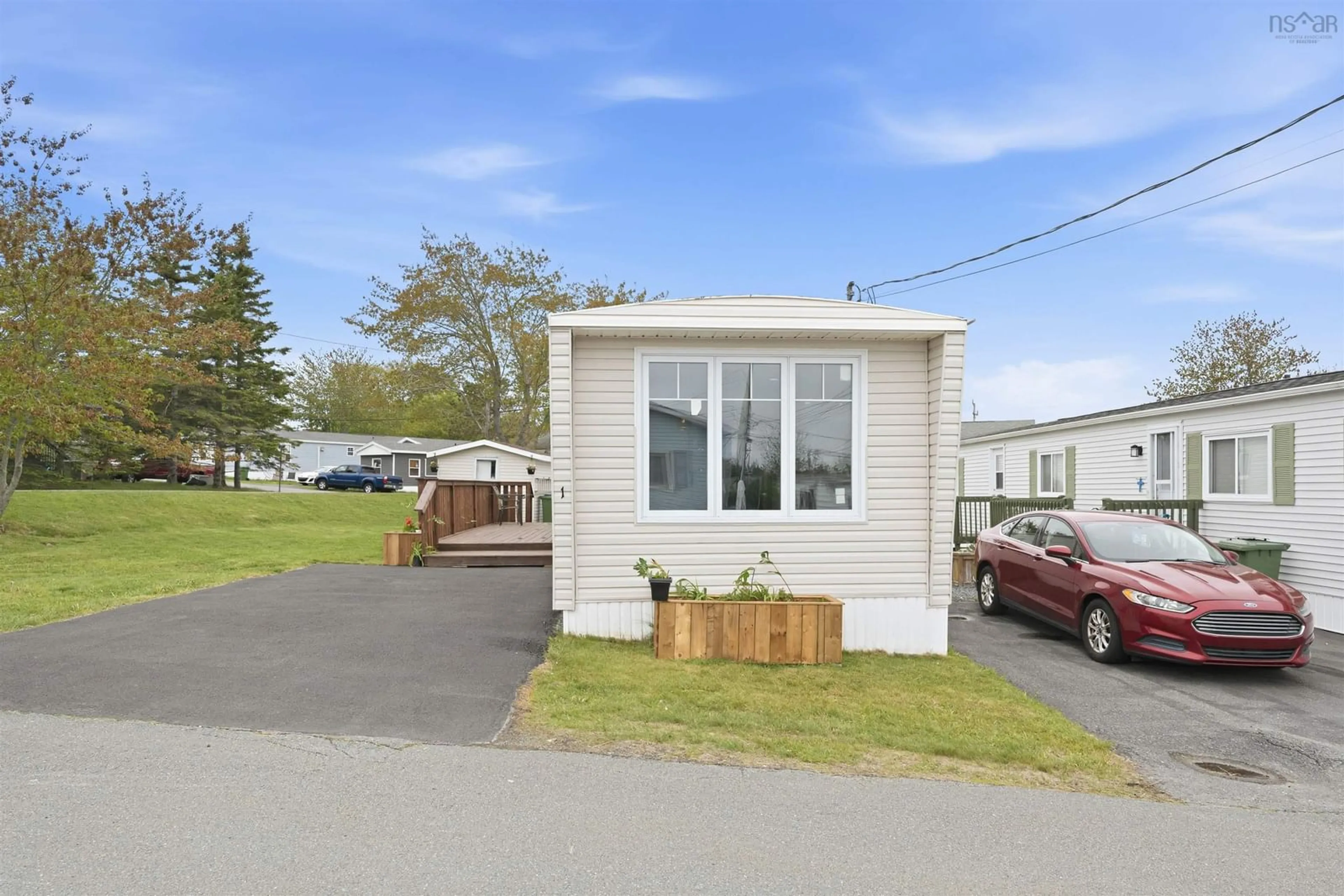 Home with vinyl exterior material, water/lake/river/ocean view for 1 Bishop Ave, Halifax Nova Scotia B2Y 2B4