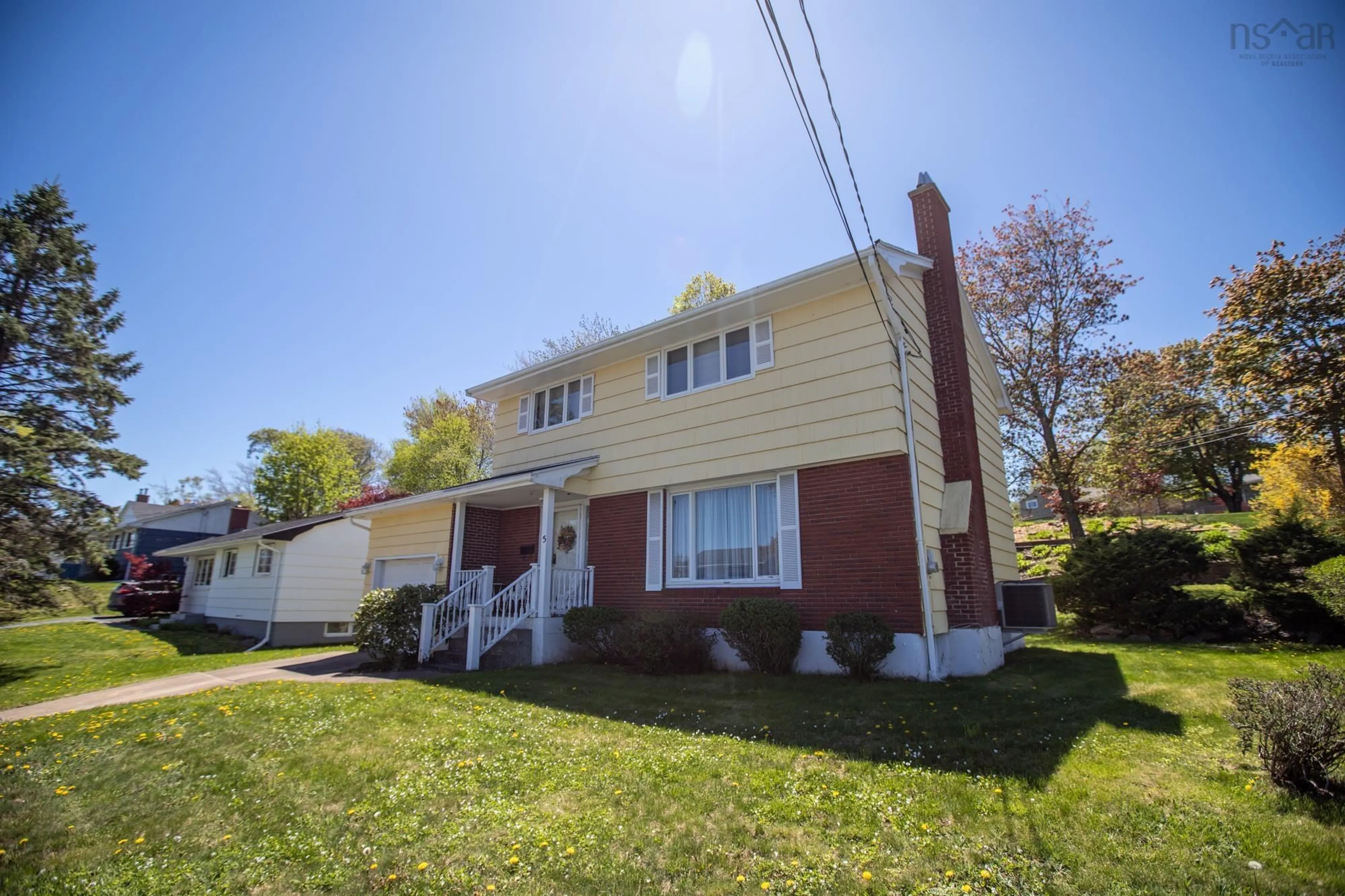 Unknown for 5 Swallow St, Halifax Nova Scotia B3M 2T7