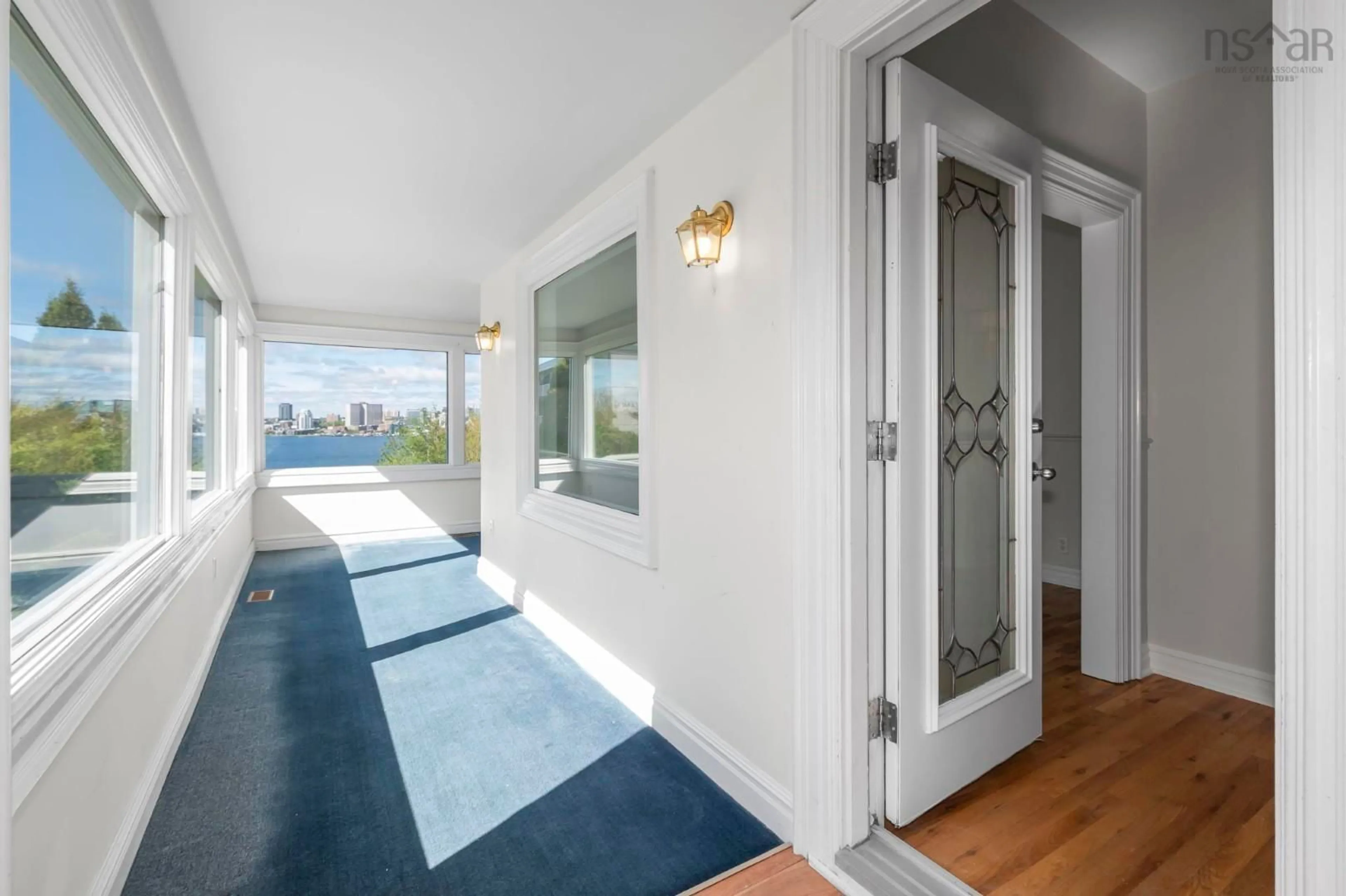 Indoor entryway for 12 Arthur St, Dartmouth Nova Scotia B2Y 2L4