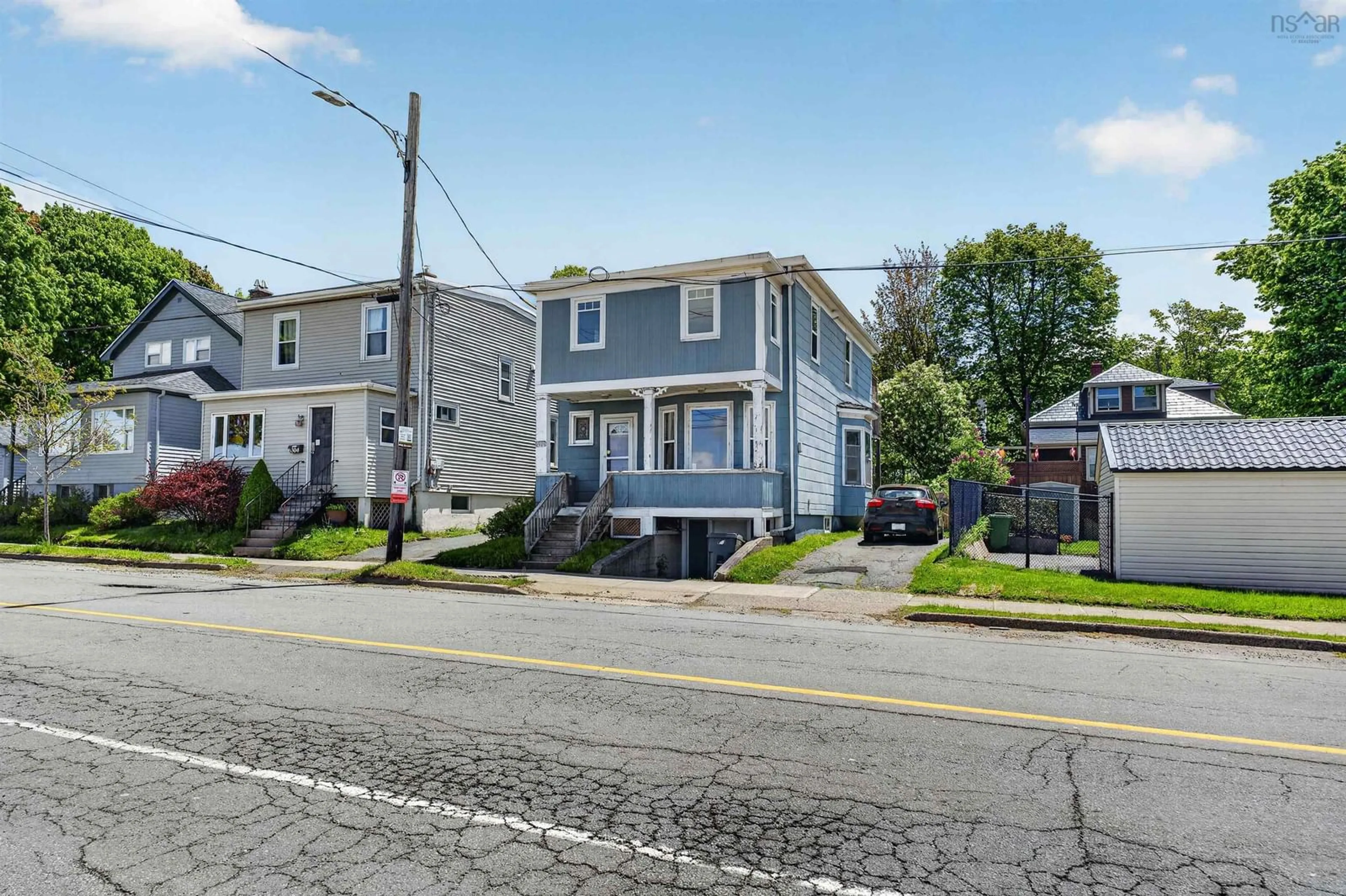 A pic from outside/outdoor area/front of a property/back of a property/a pic from drone, street for 6308 Bayers Rd, Halifax Nova Scotia B3L 2A7