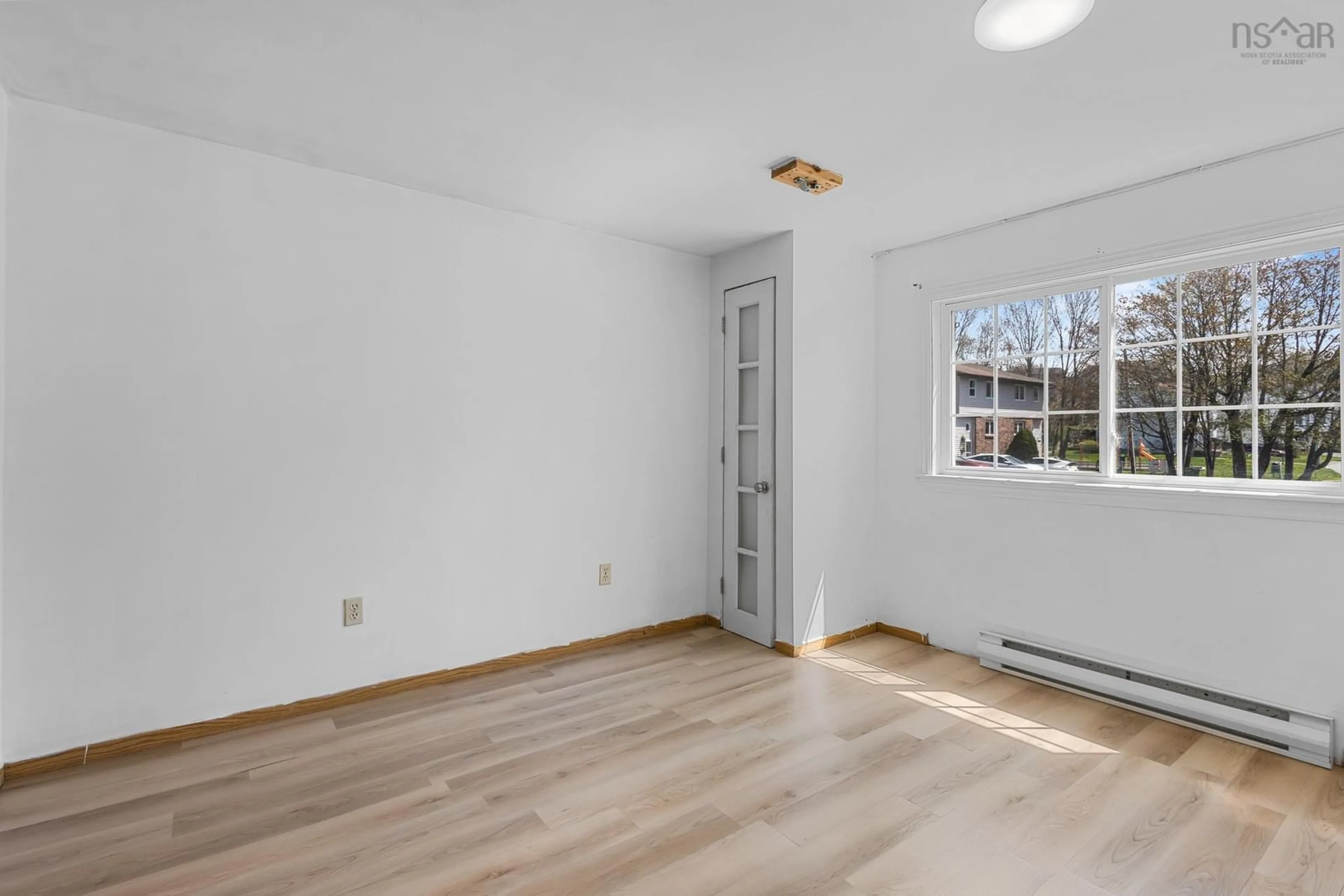 A pic of a room for 21 Baron Crt, Dartmouth Nova Scotia B2W 5L4