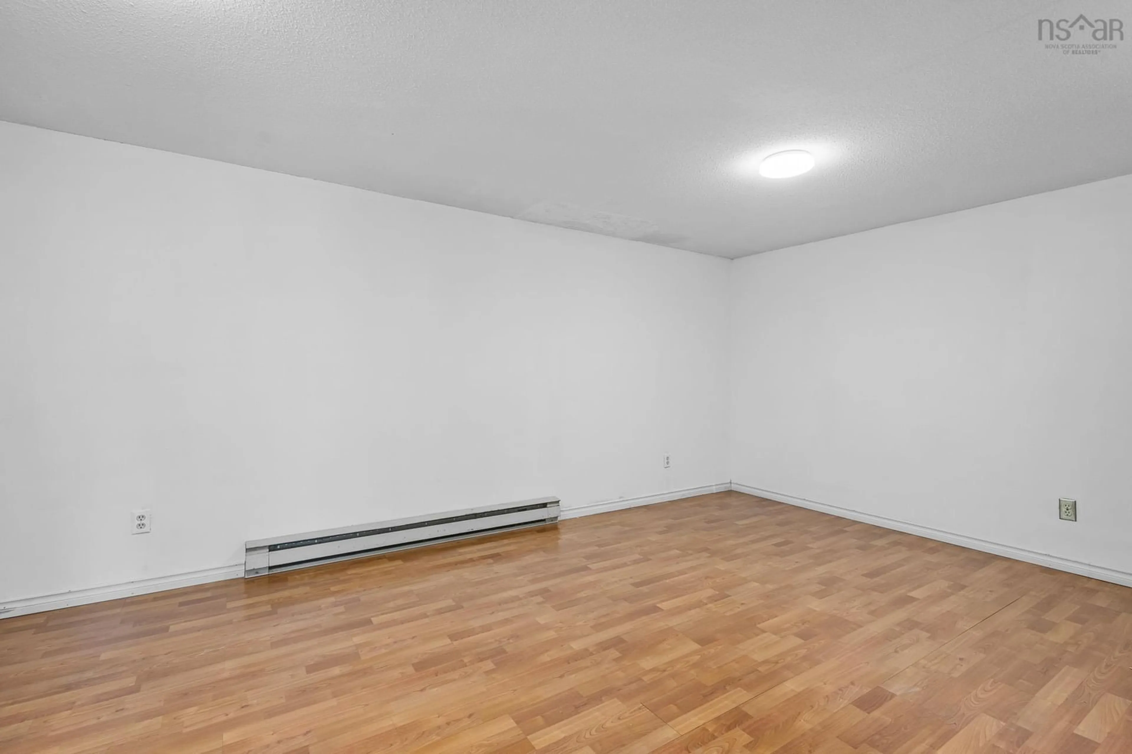 A pic of a room for 21 Baron Crt, Dartmouth Nova Scotia B2W 5L4