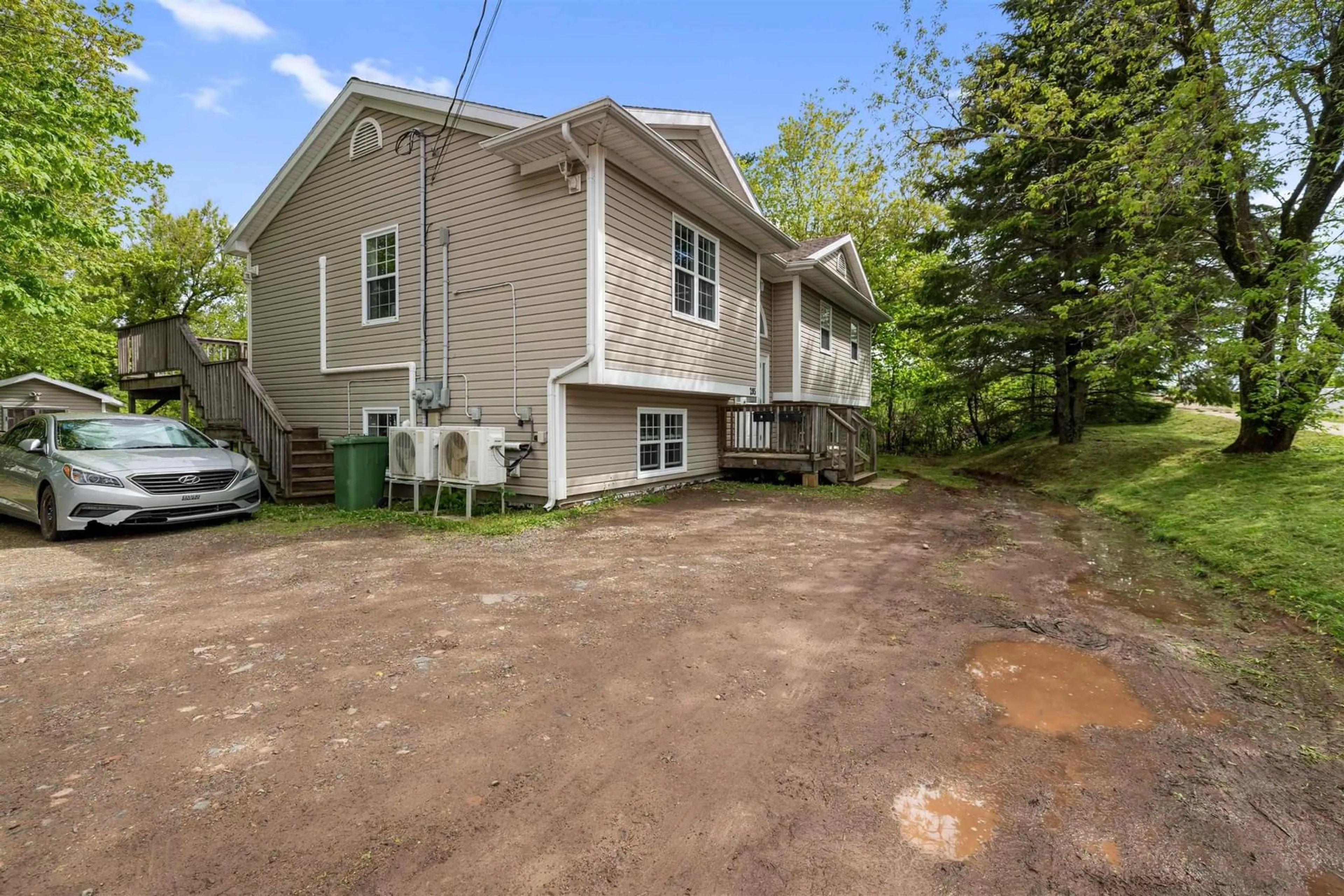 A pic from outside/outdoor area/front of a property/back of a property/a pic from drone, street for 295 Queen St, Truro Nova Scotia B2N 2C2